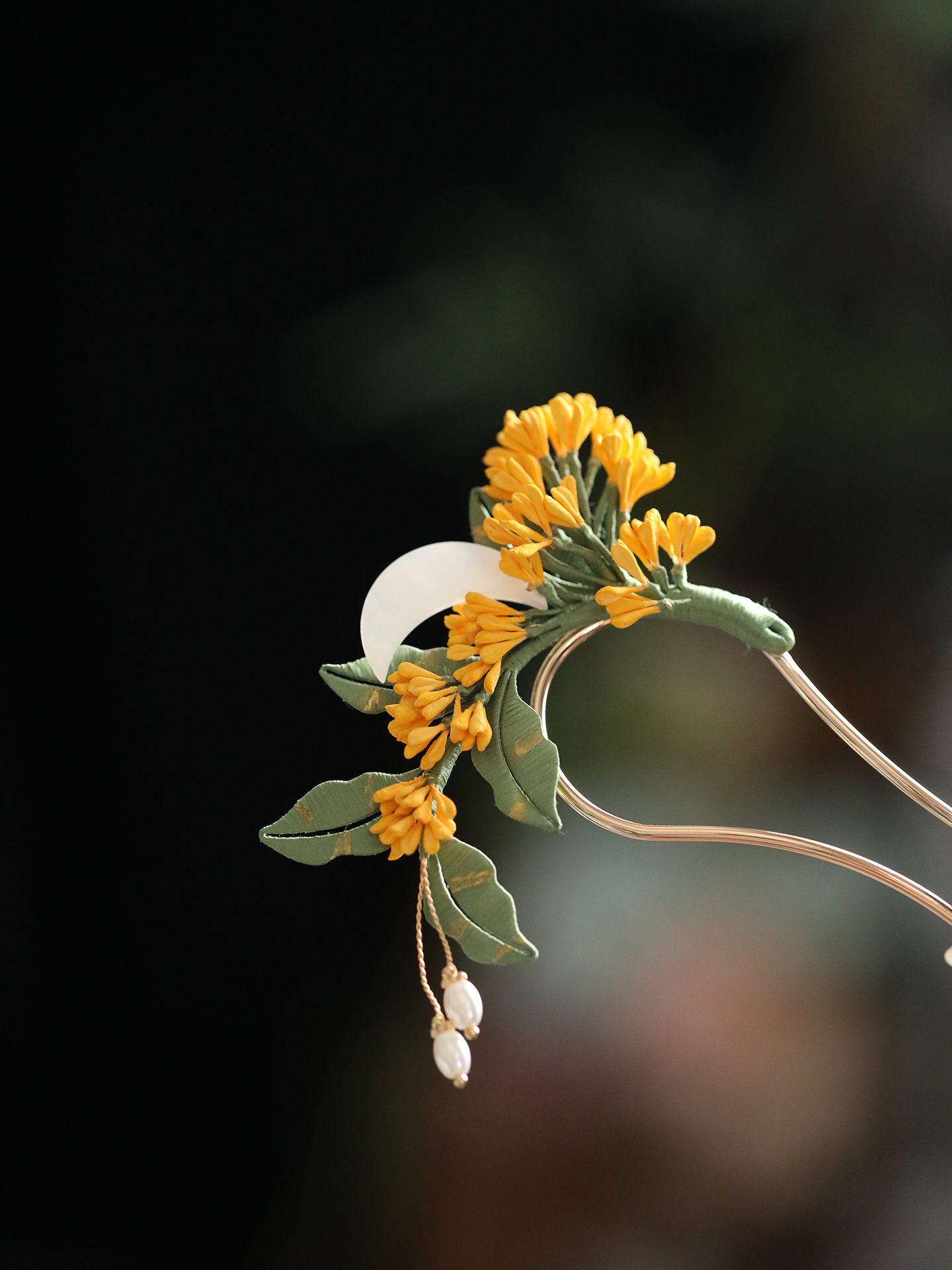 Chinese-Style Osmanthus Hairpin for Updos, Floral Hanfu Headwear, Ancient Tang U-Shaped Hair Accessory Chinese-Style Osmanthus Hairpin for Updos, Floral Hanfu Headwear, Ancient Tang U-Shaped Hair Accessory