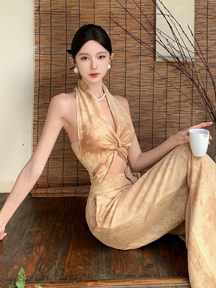 Chinese-Style Retro High-End Summer Two-Piece Suit: Neck-Hanging Top & Wide-Leg Pants Set for Effortless Chic Chinese-Style Retro High-End Summer Two-Piece Suit: Neck-Hanging Top & Wide-Leg Pants Set for Effortless Chic