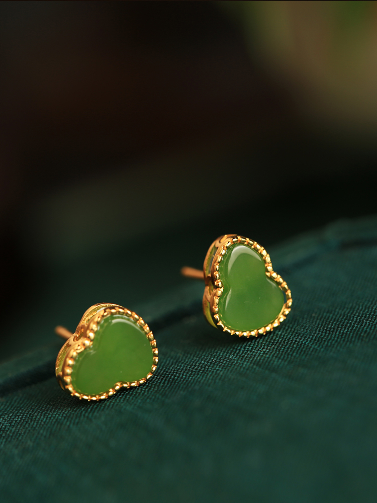 Chinese Style Silver Gourd Earrings with Raw Jade and Jadeite Stones - Elegant Green Stone Jewelry for Women Chinese Style Silver Gourd Earrings with Raw Jade and Jadeite Stones - Elegant Green Stone Jewelry for Women
