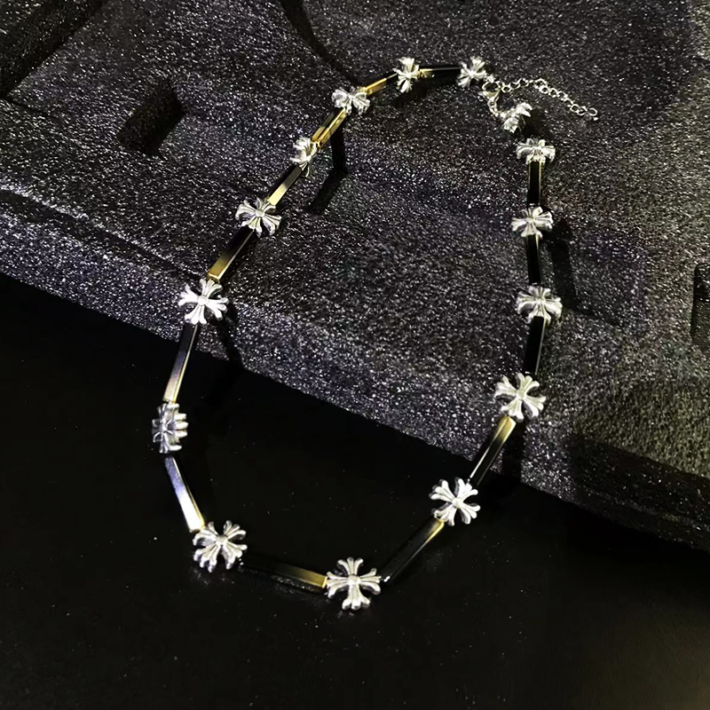 Choker Cross Necklace for Women - Light Luxury High-End Clavicle Chain, Y2K Baddie Subculture Accessory Trend