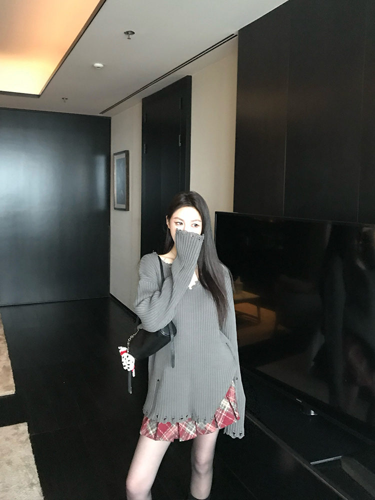 Christmas & New Year Red Plaid Pleated Short Skirt - Women's British College Style 90s Aesthetic Fashion Christmas & New Year Red Plaid Pleated Short Skirt - Women's British College Style 90s Aesthetic Fashion