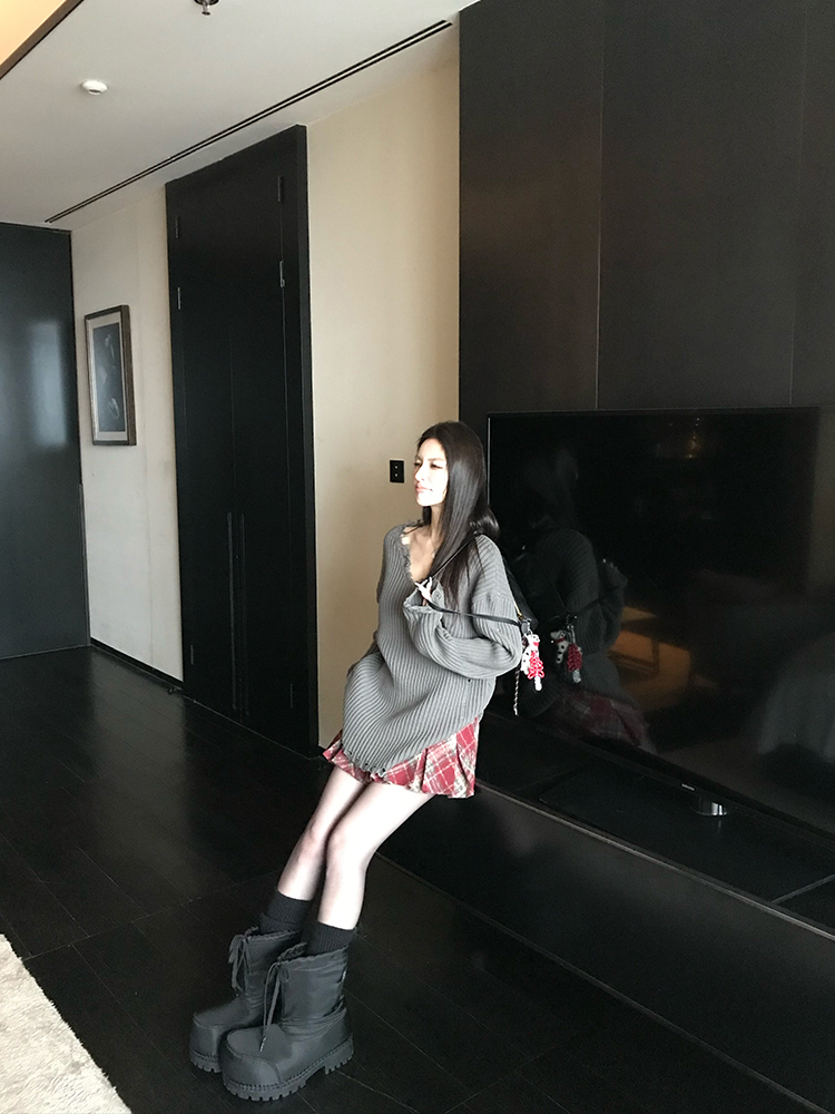 Christmas & New Year Red Plaid Pleated Short Skirt - Women's British College Style 90s Aesthetic Fashion Christmas & New Year Red Plaid Pleated Short Skirt - Women's British College Style 90s Aesthetic Fashion