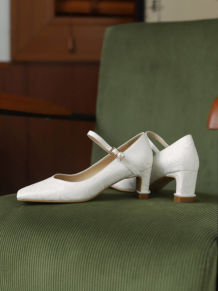 Chunky Heel Mary Jane Wedding Shoes for Brides, Comfortable Chinese Style Footwear, Perfect for Qipao and Long Wear