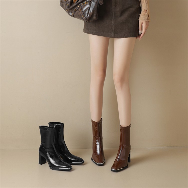 Chunky Heeled Square Toe Ankle Boots for Women - Slim Elastic Design, Elegant Style, Perfect for Long Legs and Instagram Looks Chunky Heeled Square Toe Ankle Boots for Women - Slim Elastic Design, Elegant Style, Perfect for Long Legs and Instagram Looks