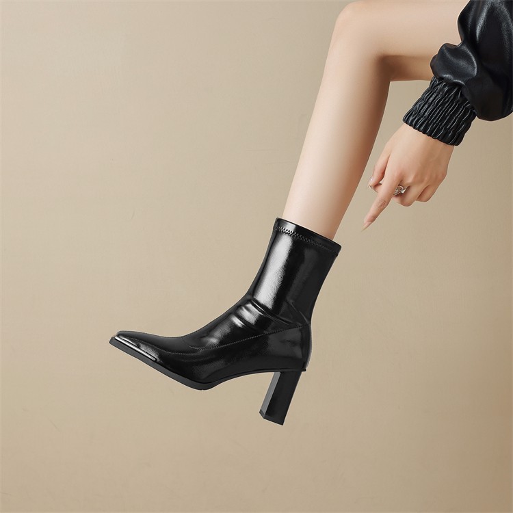Chunky Heeled Square Toe Ankle Boots for Women - Slim Elastic Design, Elegant Style, Perfect for Long Legs and Instagram Looks Chunky Heeled Square Toe Ankle Boots for Women - Slim Elastic Design, Elegant Style, Perfect for Long Legs and Instagram Looks