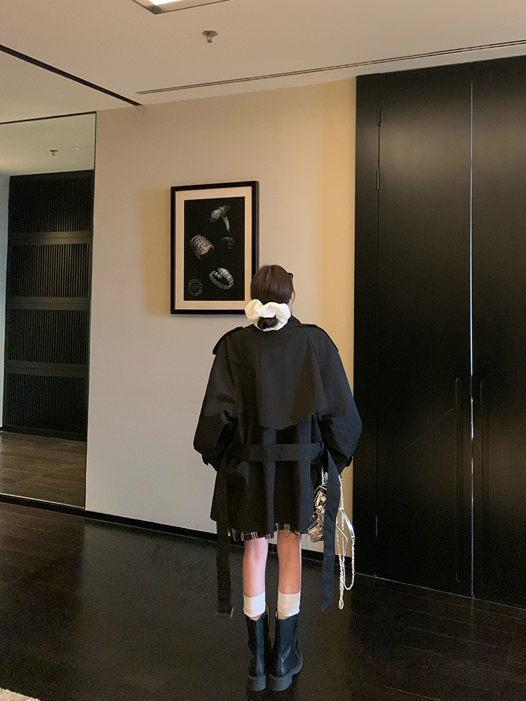 Classic Fit Double-Breasted Short Trench Coat for Women - Early Spring Fashion, Timeless Style, Versatile Outerwear Classic Fit Double-Breasted Short Trench Coat for Women - Early Spring Fashion, Timeless Style, Versatile Outerwear