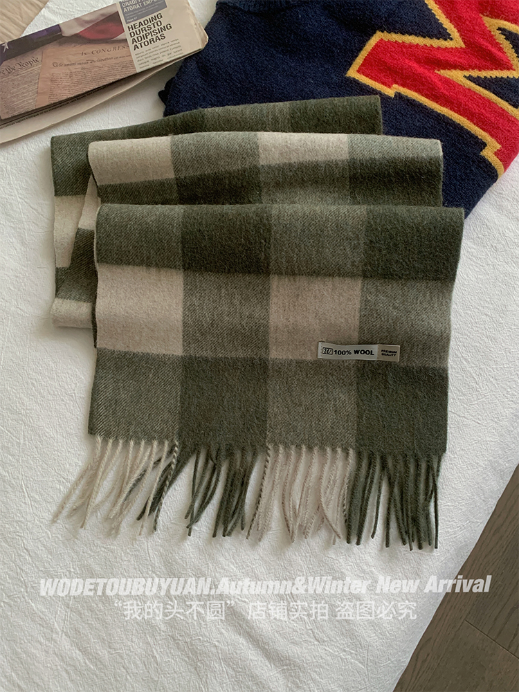 Classic Plaid Color-Blocking Warm Scarf - Versatile High-End Neck Gaiter for Autumn and Winter in Korean Style