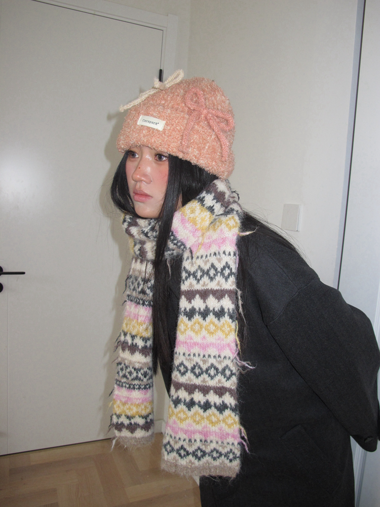 Classic Retro Fair Isle Wool Blend Scarf for Women - Warm Winter Neck Warmer, Versatile INS Style Accessory Classic Retro Fair Isle Wool Blend Scarf for Women - Warm Winter Neck Warmer, Versatile INS Style Accessory