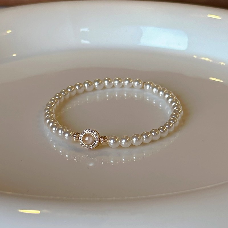 Classy French Design Jade and Austrian Pearl Brooch - High-End Natural Water Foam Jewelry