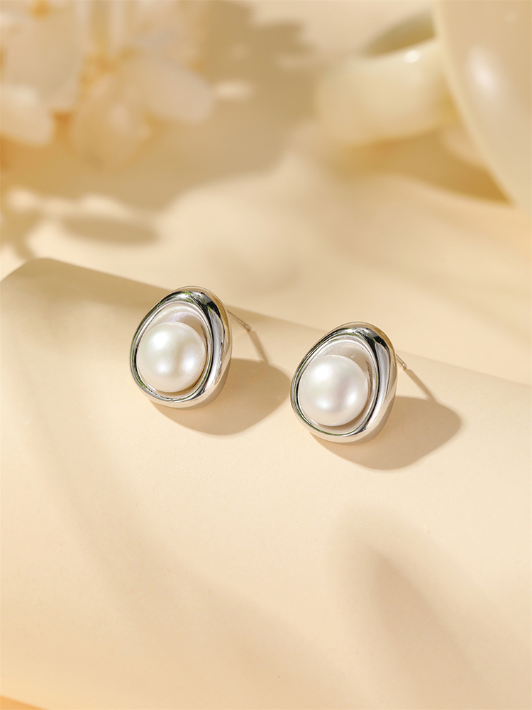 Classy Natural Freshwater Pearl Earrings for Women - Minimalist High-End Pure Silver Ear Accessories Classy Natural Freshwater Pearl Earrings for Women - Minimalist High-End Pure Silver Ear Accessories