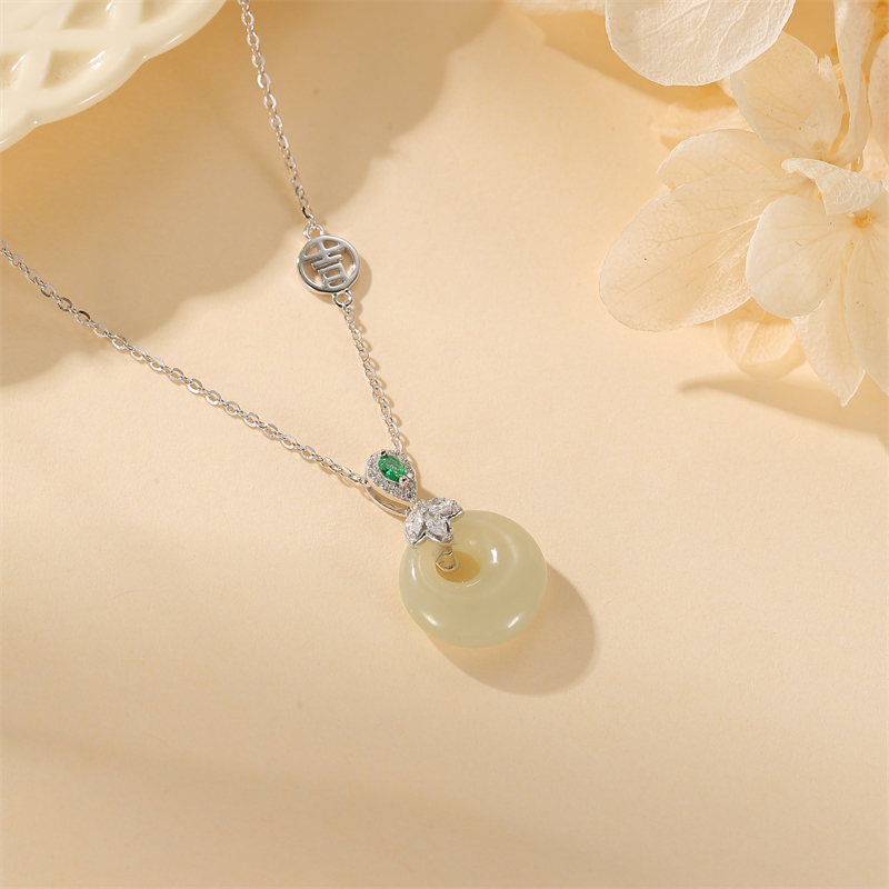Classy Pi Xiu Pendant Necklace for Women, Hetian Jade & 925 Silver Chain, High-End Jewelry, Elegant Accessory for Special Occasions