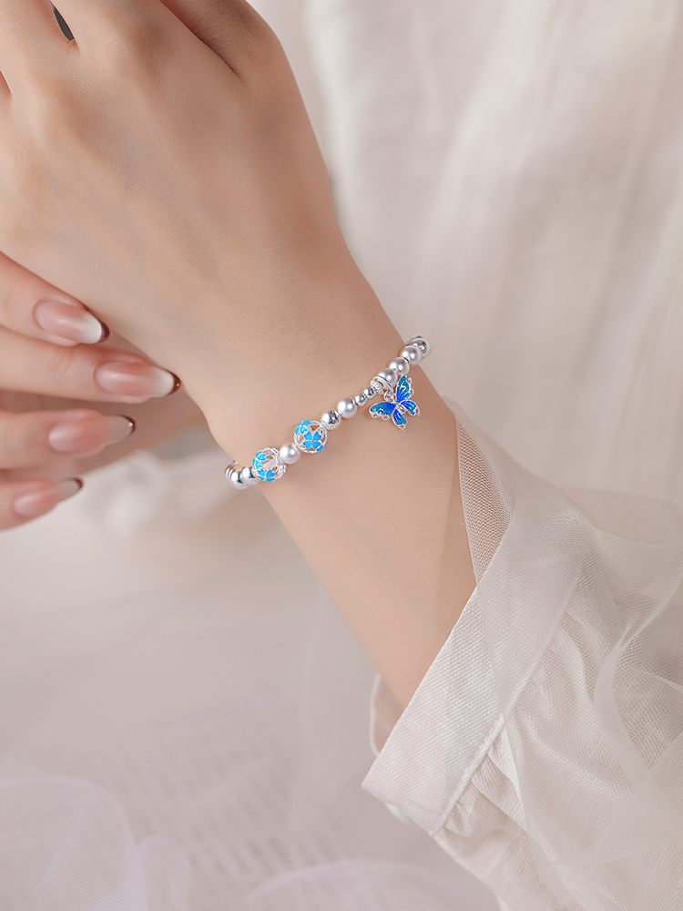 Classy Pure Silver Enamel Butterfly Charm Bracelet for Women - Elegant High-End Accessory Classy Pure Silver Enamel Butterfly Charm Bracelet for Women - Elegant High-End Accessory