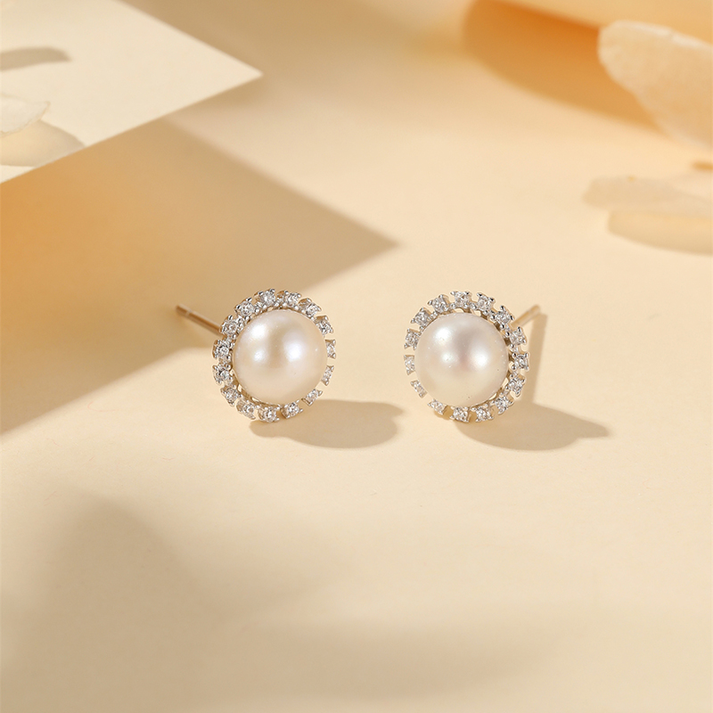 Classy Sunflower Pearl Stud Earrings for Women, Fashionable Sterling Silver Jewelry with Diamonds, Elegant Temperament Style