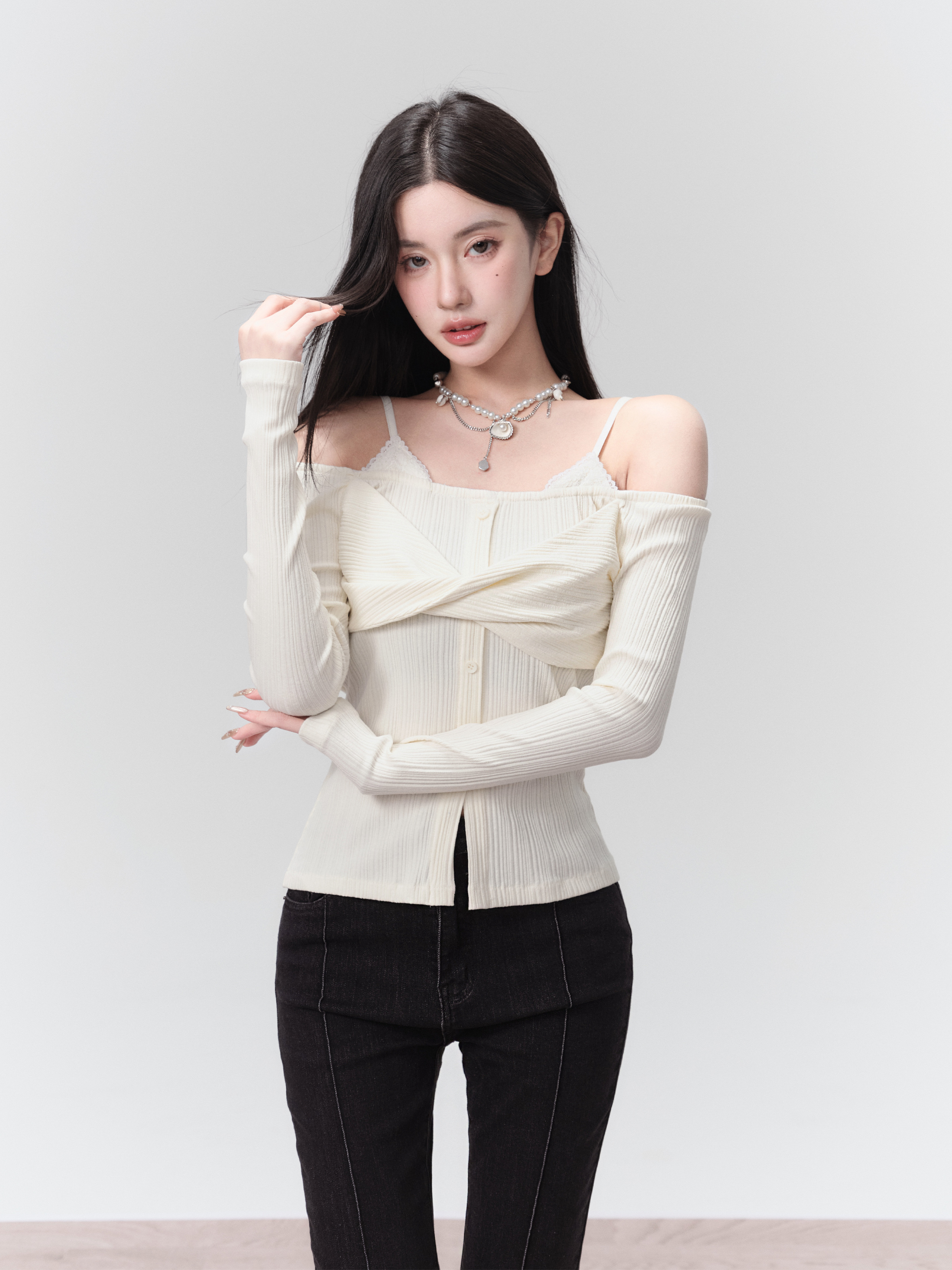 Cocoa Sweet Tea Pure Desire Off-Shoulder Knitted Top - Slim Fit Fake Two-Piece Style, Trendy Y2K Fashion, Perfect for Casual Wear