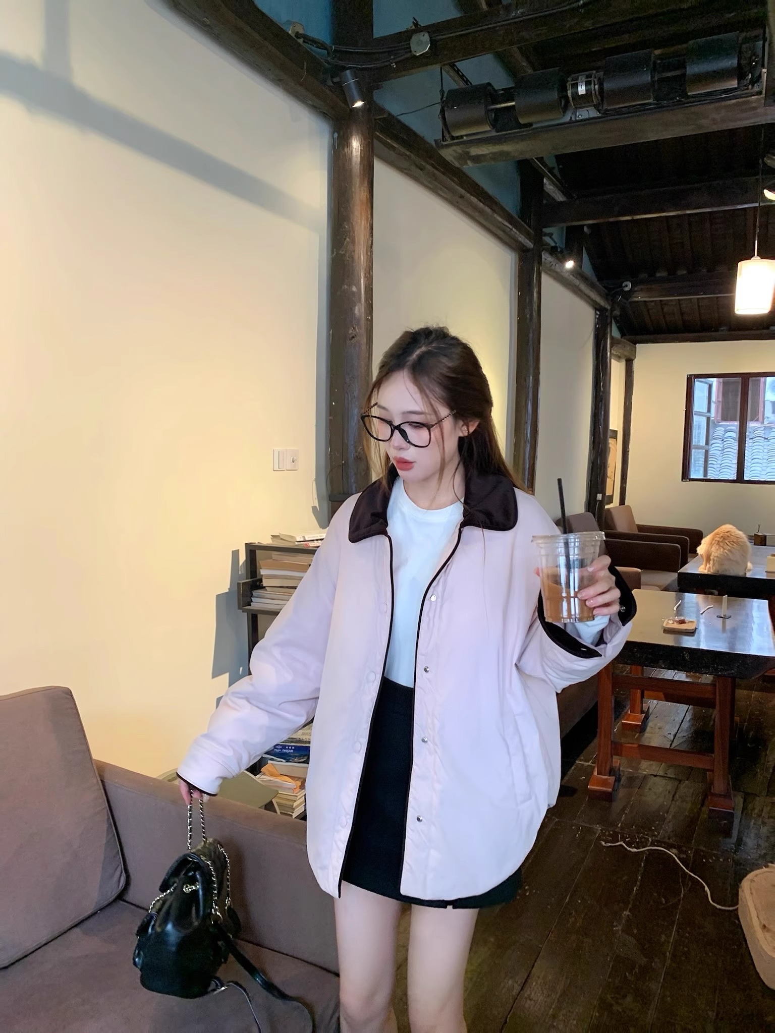 Color-Block Design Lapel Pink Down Jacket for Women - Stylish Casual Winter Commuting Outerwear Color-Block Design Lapel Pink Down Jacket for Women - Stylish Casual Winter Commuting Outerwear