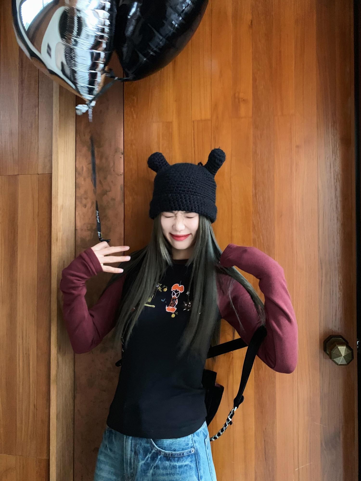 Color Block Embroidered Raglan Long Sleeve T-Shirt for Women - Little Jun Jun Britney Elf Apple Cat, Y2K Style, Unique Design Color Block Embroidered Raglan Long Sleeve T-Shirt for Women - Little Jun Jun Britney Elf Apple Cat, Y2K Style, Unique Design