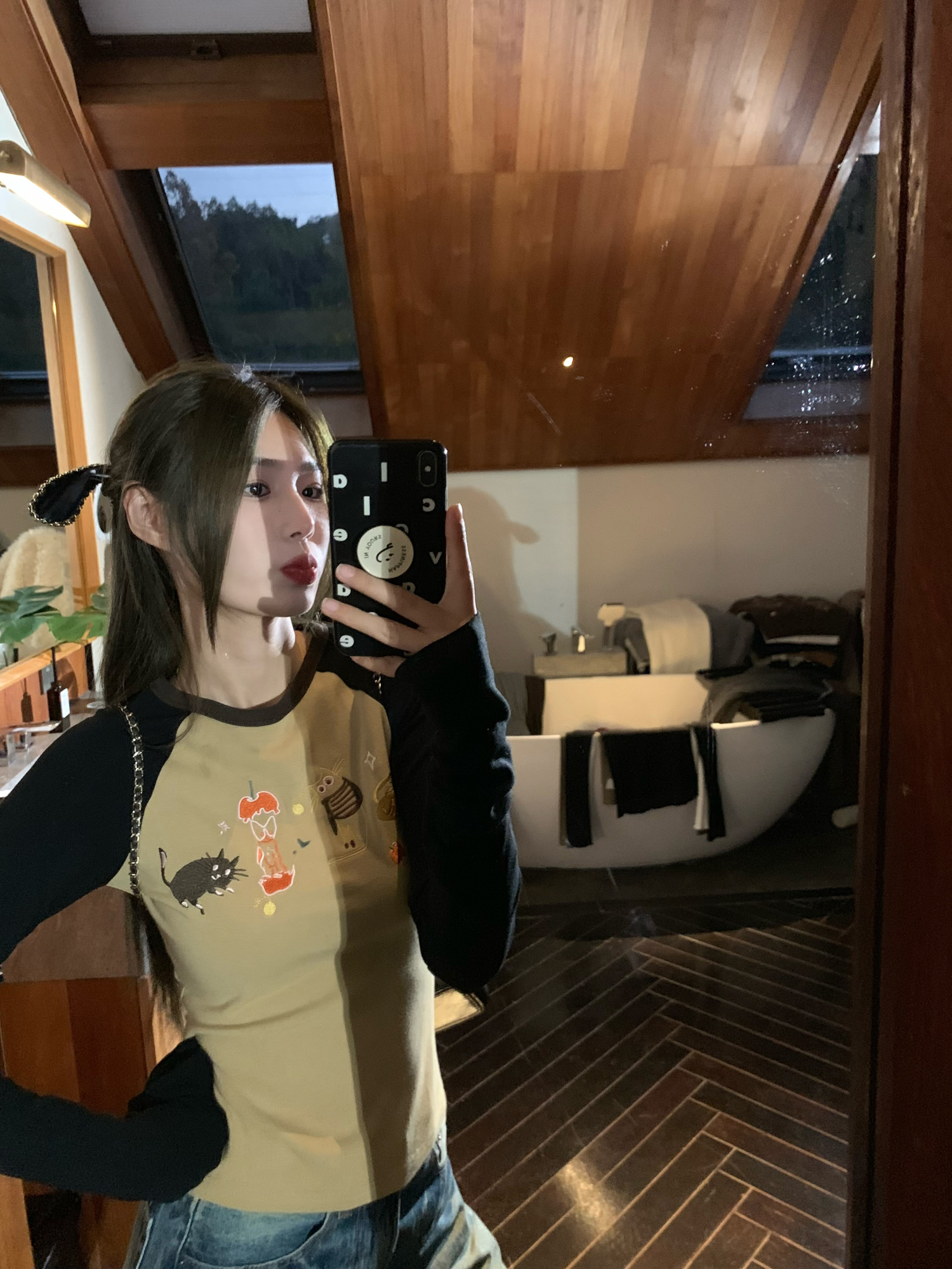 Color Block Embroidered Raglan Long Sleeve T-Shirt for Women - Little Jun Jun Britney Elf Apple Cat, Y2K Style, Unique Design Color Block Embroidered Raglan Long Sleeve T-Shirt for Women - Little Jun Jun Britney Elf Apple Cat, Y2K Style, Unique Design