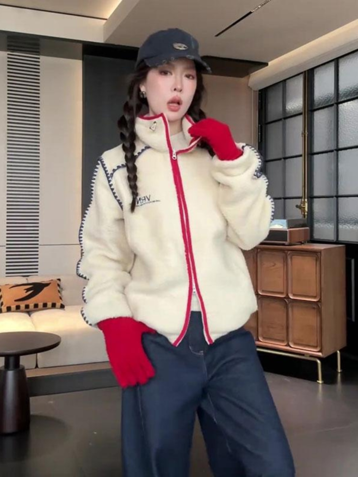 Color-Block Fleece Jacket for Women, Lamb Wool Coat, 2025 Winter Korean Style Lazy Chic Cardigan Color-Block Fleece Jacket for Women, Lamb Wool Coat, 2025 Winter Korean Style Lazy Chic Cardigan