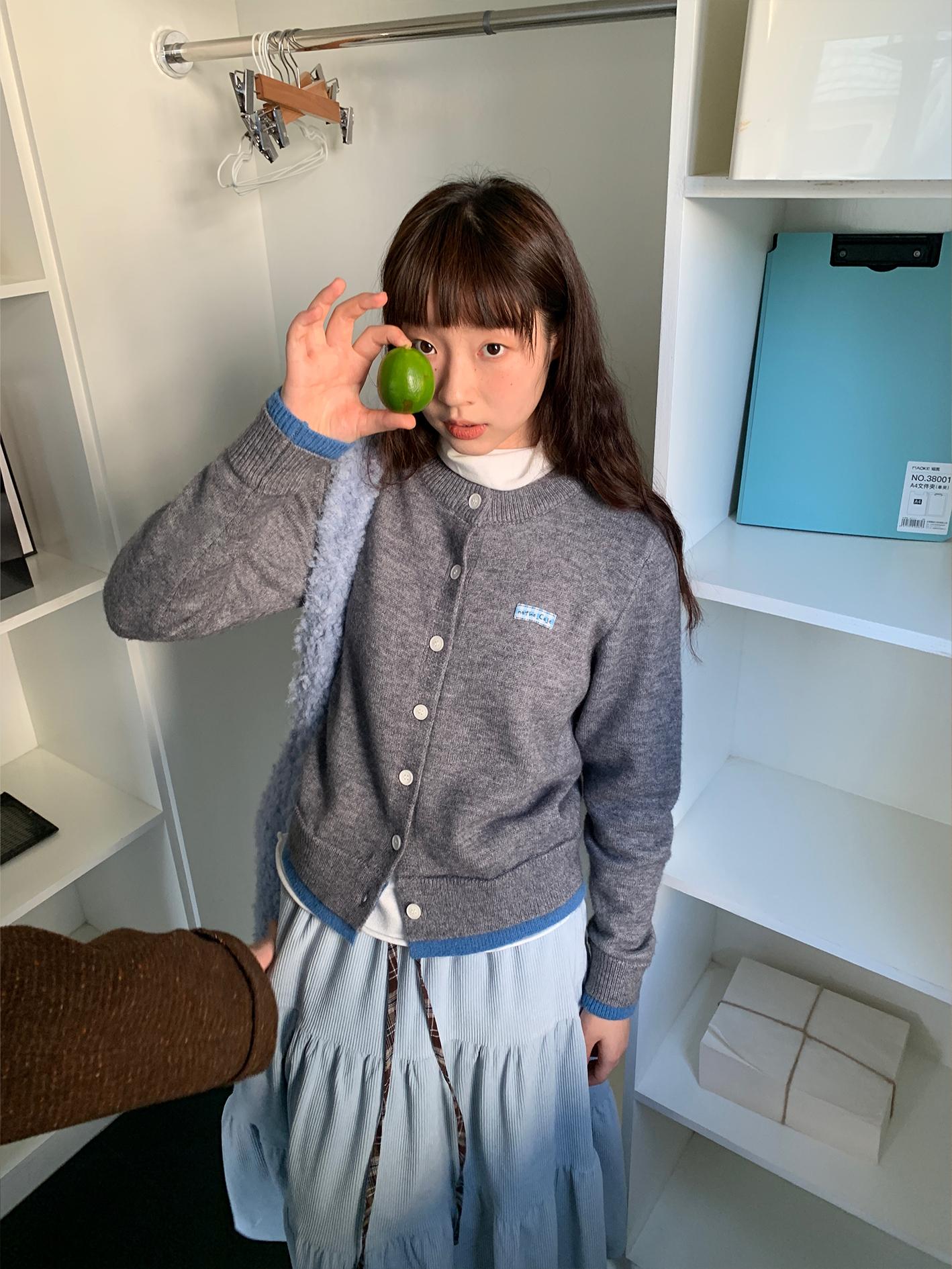 Color Block Knitted Cardigan - Soft Long Sleeve Fake Two-Piece Sweater for Autumn and Winter Fashion Color Block Knitted Cardigan - Soft Long Sleeve Fake Two-Piece Sweater for Autumn and Winter Fashion