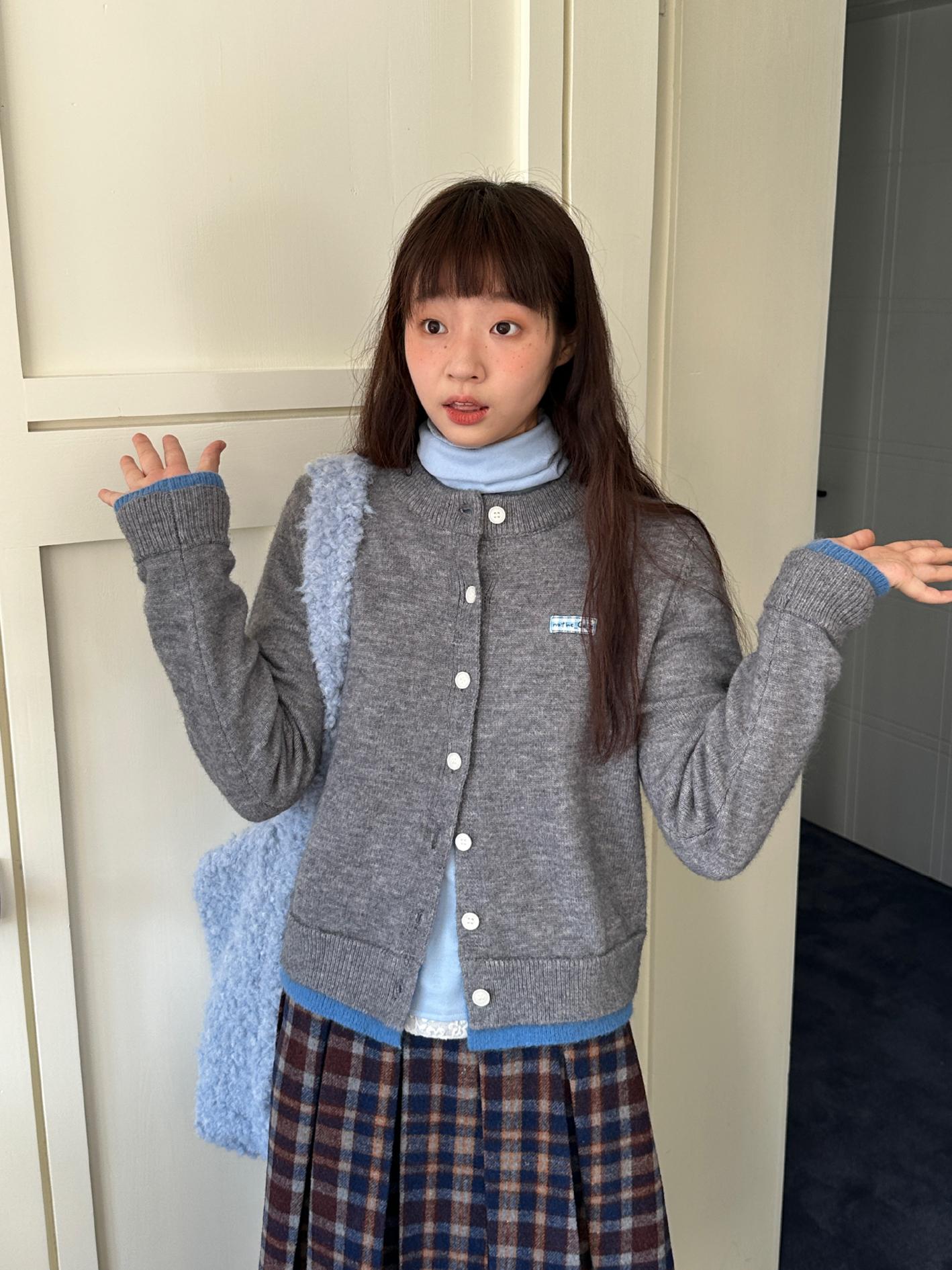Color Block Knitted Cardigan - Soft Long Sleeve Fake Two-Piece Sweater for Autumn and Winter Fashion