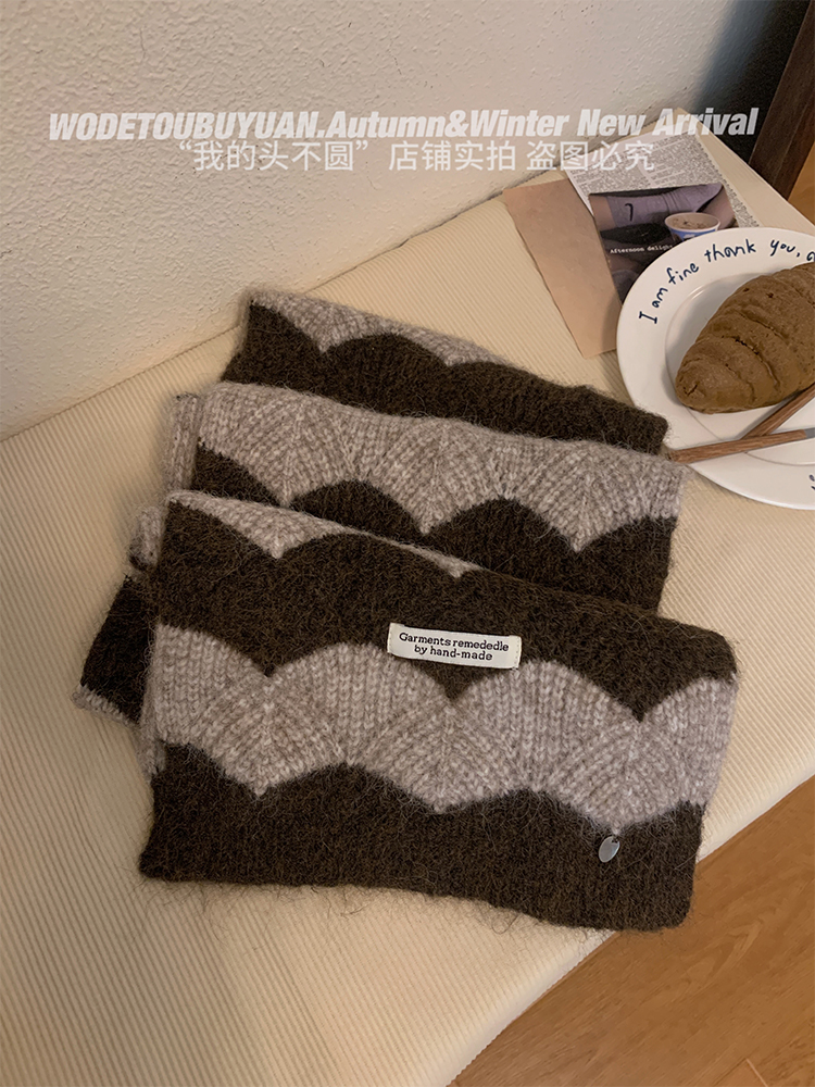 Color-Block Knitted Shell Scarf for Women - My Head Is Not Round Winter Warm Korean Style Neck Warmer 2025 Color-Block Knitted Shell Scarf for Women - My Head Is Not Round Winter Warm Korean Style Neck Warmer 2025