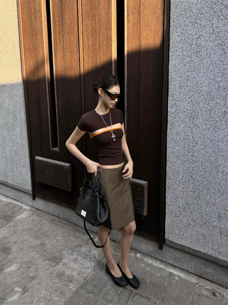 Color-Blocking Detachable Short-Sleeve Top & Slim Fit Strapless Camisole Two-Piece Set - Women's Summer Spicy Girl Style Color-Blocking Detachable Short-Sleeve Top & Slim Fit Strapless Camisole Two-Piece Set - Women's Summer Spicy Girl Style