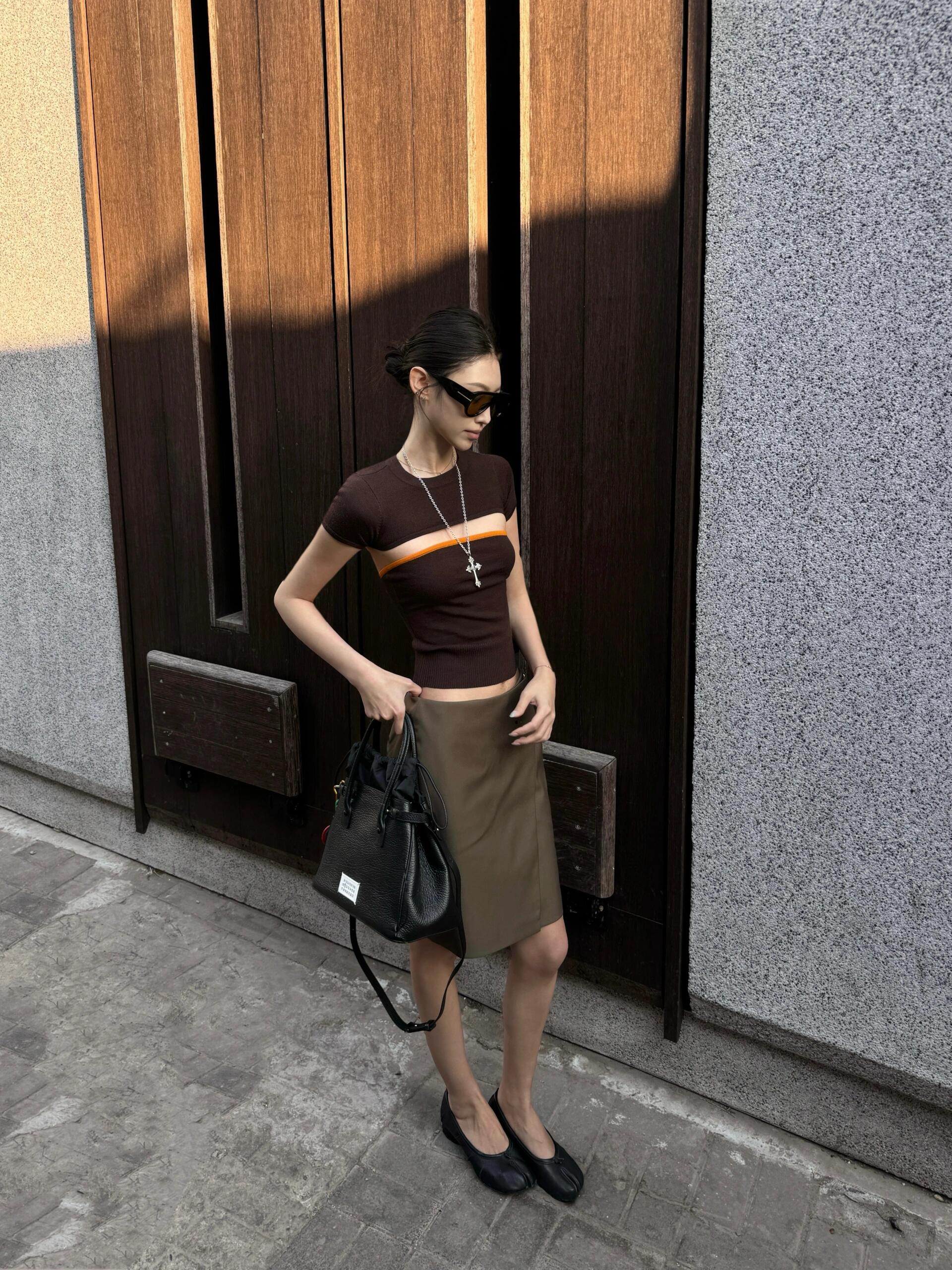 Color-Blocking Detachable Short-Sleeve Top & Slim Fit Strapless Camisole Two-Piece Set - Women's Summer Spicy Girl Style