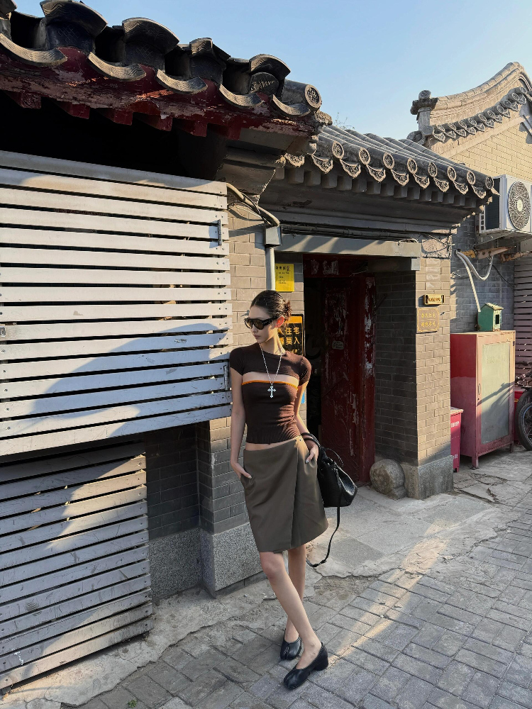 Color-Blocking Detachable Short-Sleeve Top & Slim Fit Strapless Camisole Two-Piece Set - Women's Summer Spicy Girl Style Color-Blocking Detachable Short-Sleeve Top & Slim Fit Strapless Camisole Two-Piece Set - Women's Summer Spicy Girl Style