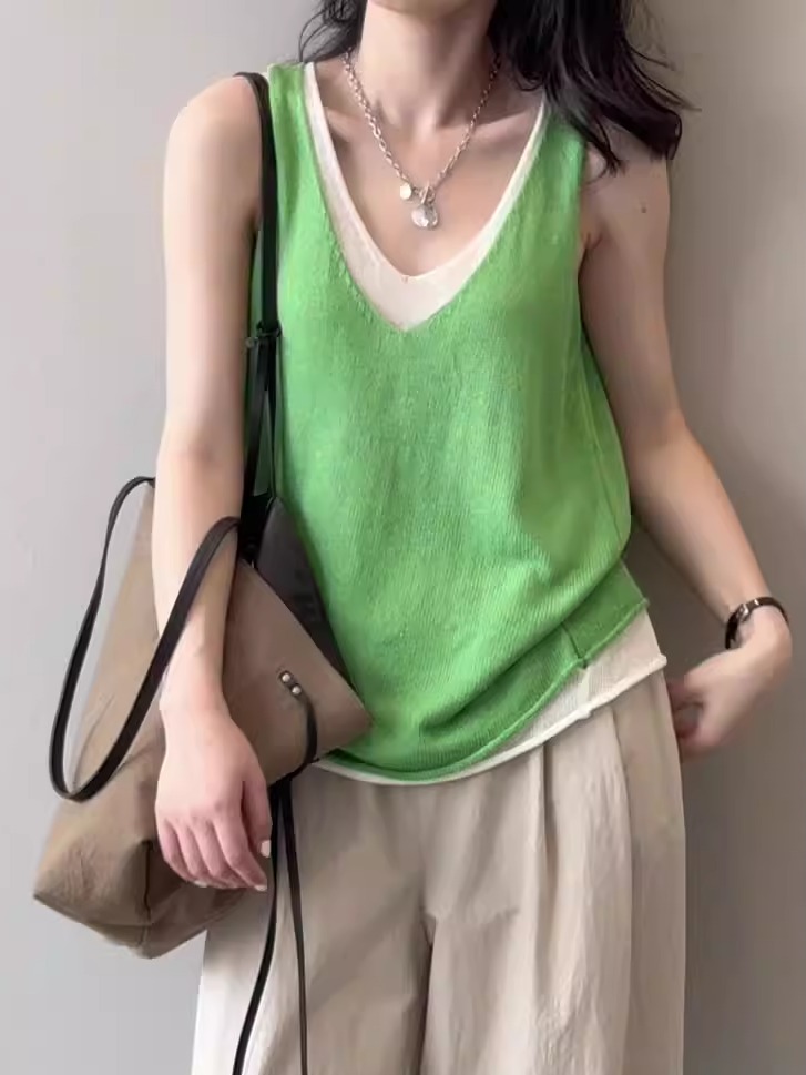 Color-Blocking Faux Two-Piece Vest for Women - V-Neck Sleeveless Fitted Summer Top, Trendy 2025 Fashion