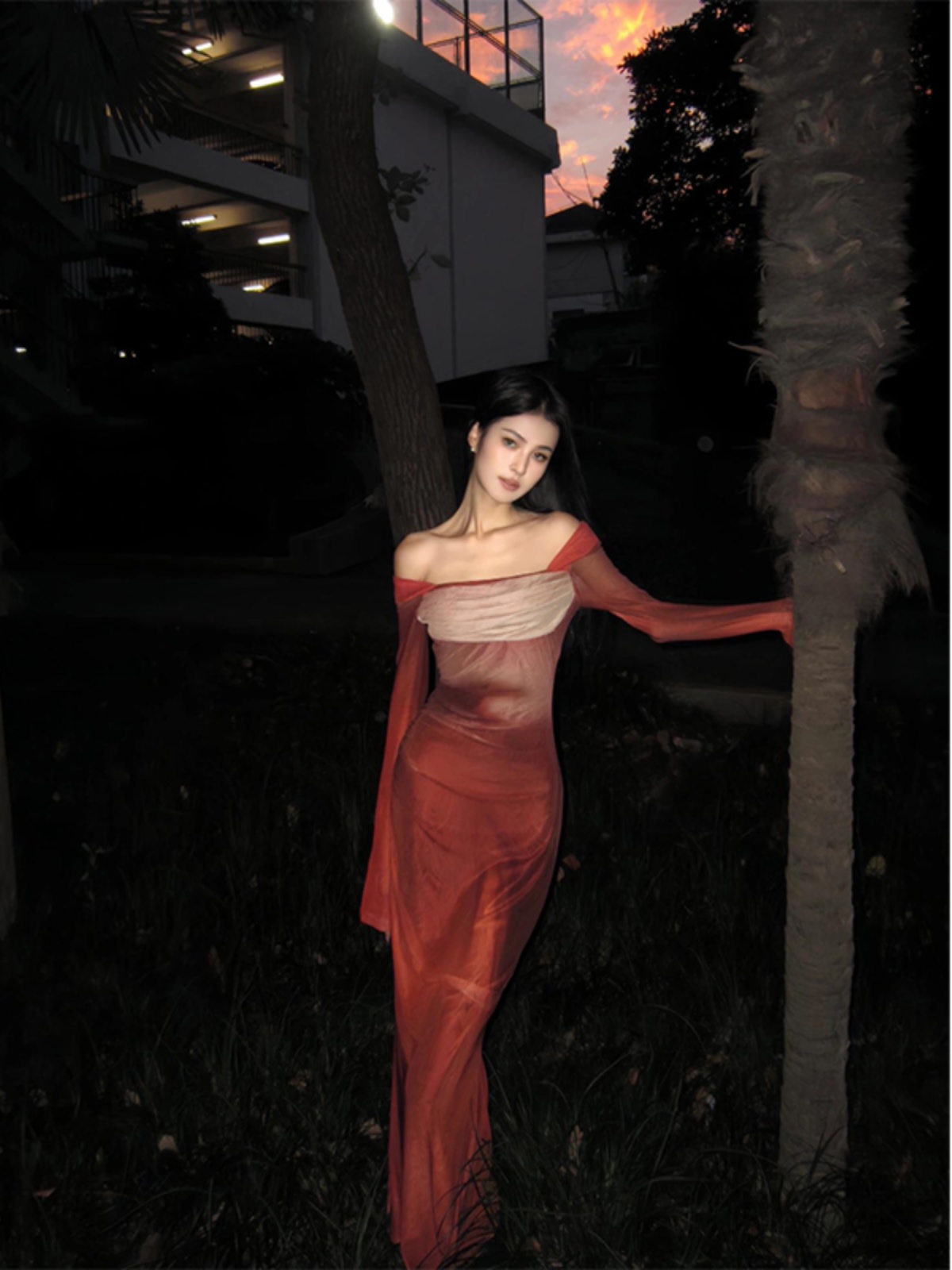 Color-Blocking Fishbone Swing Collar Dress for Women - Spring Autumn Temperament Fishtail Skirt Inspired by French Oil Painting Color-Blocking Fishbone Swing Collar Dress for Women - Spring Autumn Temperament Fishtail Skirt Inspired by French Oil Painting