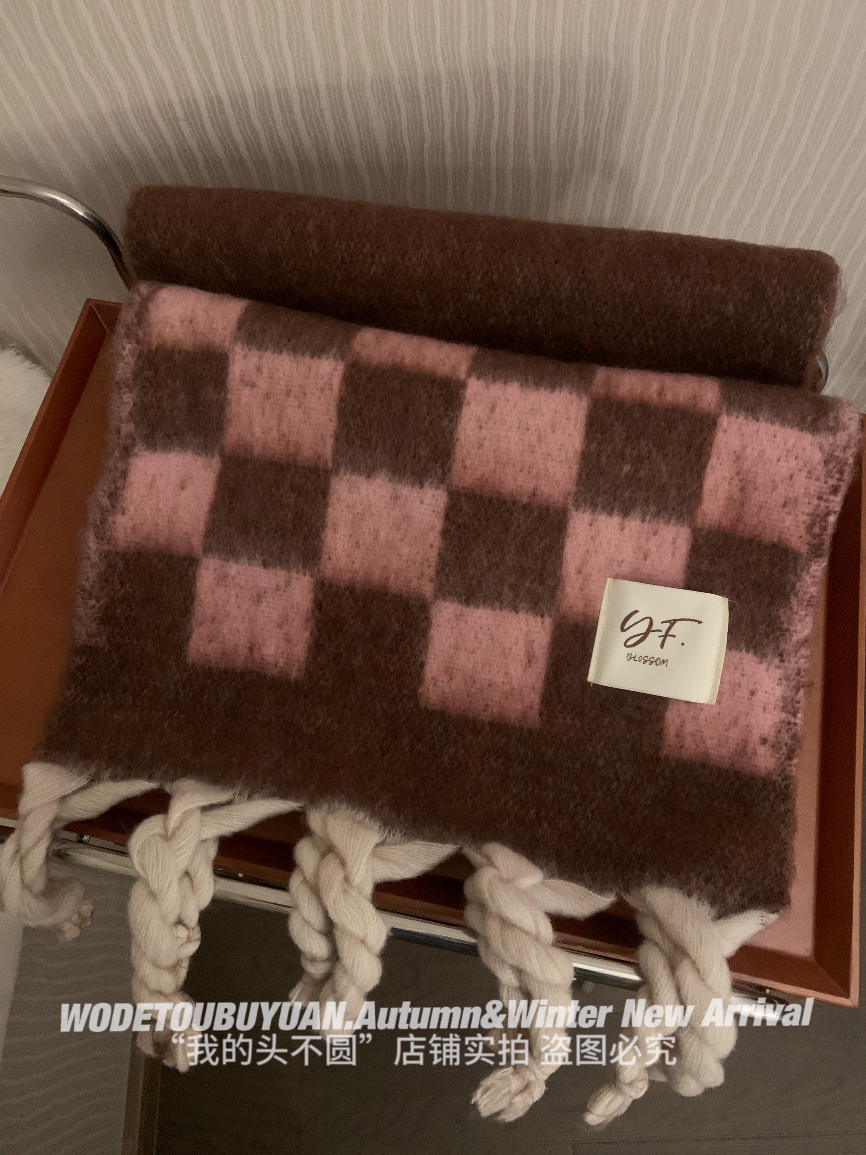 Color-Blocking Scarf - Soft Korean-Style Shawl, Thick Warm Long Versatile Neck Warmer for Cozy Winter Fashion Color-Blocking Scarf - Soft Korean-Style Shawl, Thick Warm Long Versatile Neck Warmer for Cozy Winter Fashion