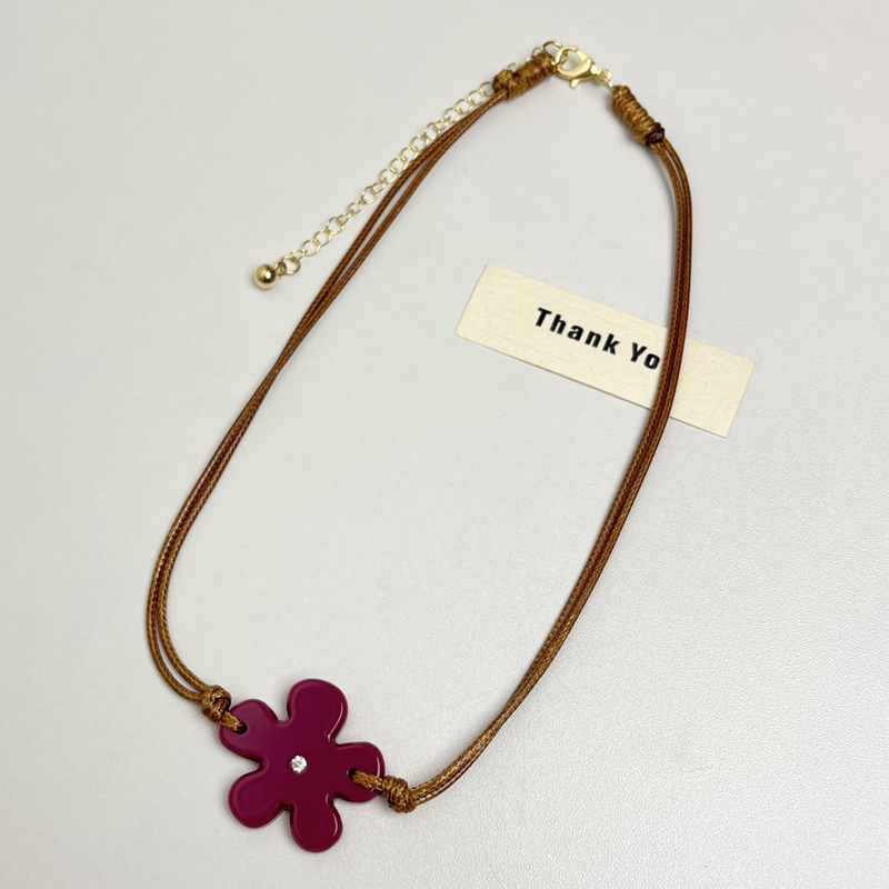 Colorful Acrylic Flower Diamond-Inlaid Necklace for Women - Elegant Clavicle Chain for Beach Vacation Style 2025 Colorful Acrylic Flower Diamond-Inlaid Necklace for Women - Elegant Clavicle Chain for Beach Vacation Style 2025