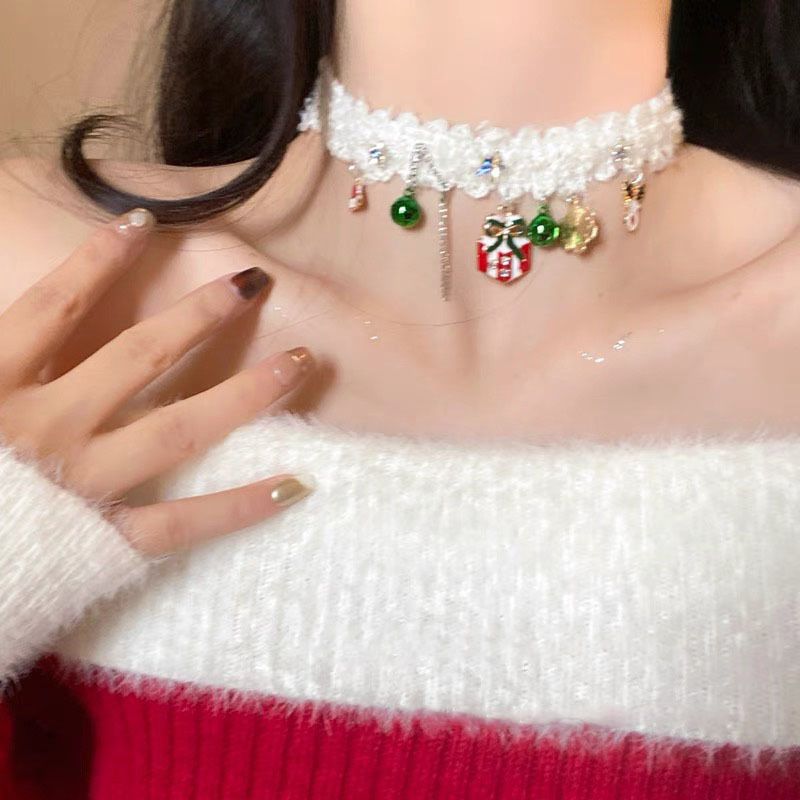 Colorful Christmas Snowflake Plush Necklace | Pearl Choker Heart Pendant Collarbone Chain for Festive New Year Accessories Colorful Christmas Snowflake Plush Necklace | Pearl Choker Heart Pendant Collarbone Chain for Festive New Year Accessories