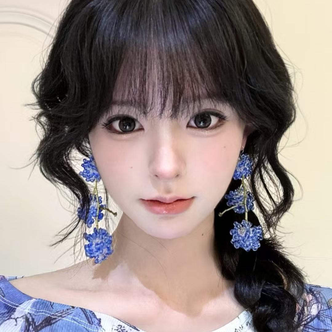 Colorful Floral Tassel Cluster Earrings for Girls - Long Romantic Crystal Ear Clips in Pastoral Forest Style for Vacation Wear Colorful Floral Tassel Cluster Earrings for Girls - Long Romantic Crystal Ear Clips in Pastoral Forest Style for Vacation Wear