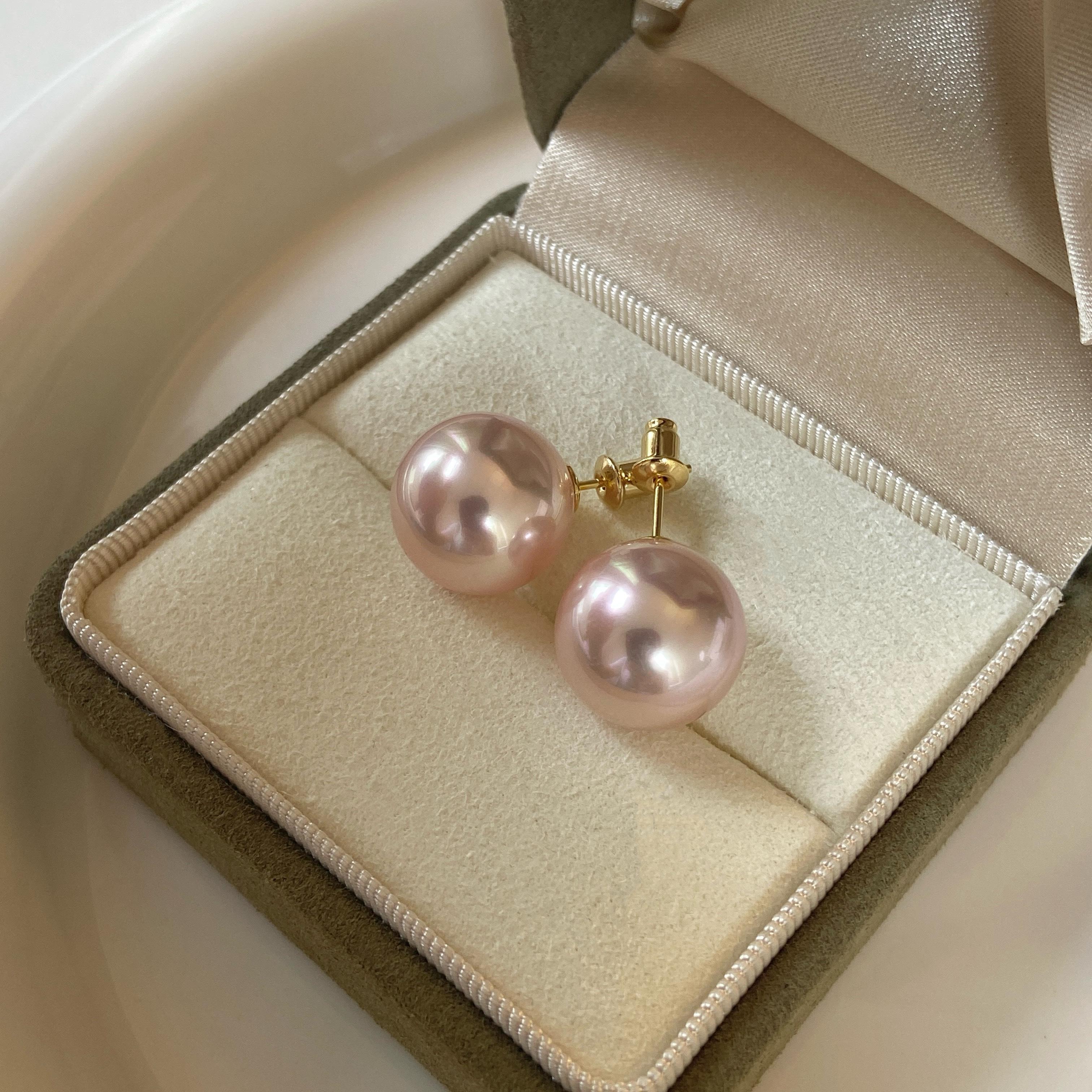 Colorful Mother-of-Pearl Aurora Mirror Earrings for Women, Light Luxury Style, Perfect for 90s and Y2K Fashion Trends Colorful Mother-of-Pearl Aurora Mirror Earrings for Women, Light Luxury Style, Perfect for 90s and Y2K Fashion Trends