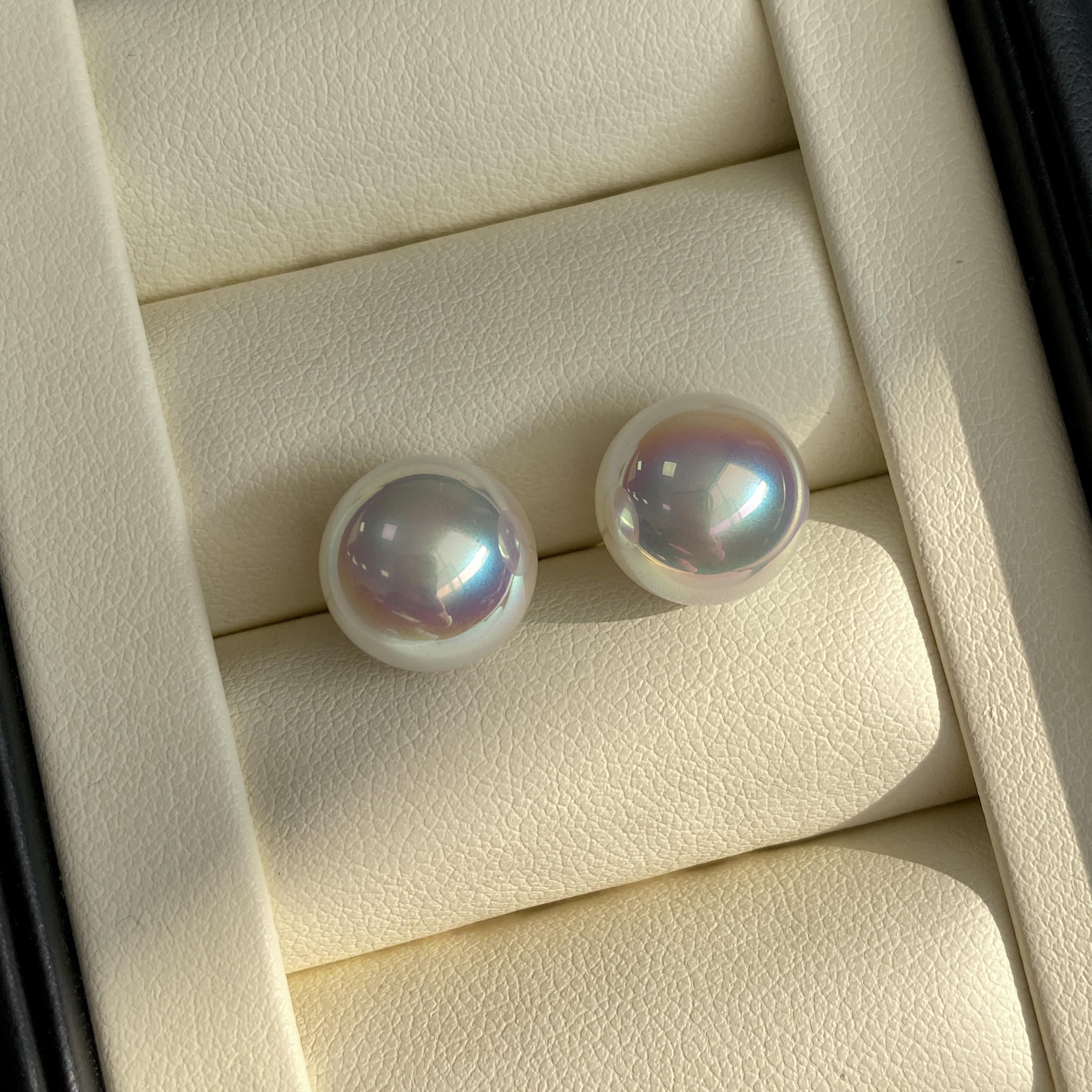 Colorful Mother-of-Pearl Aurora Mirror Earrings for Women, Light Luxury Style, Perfect for 90s and Y2K Fashion Trends Colorful Mother-of-Pearl Aurora Mirror Earrings for Women, Light Luxury Style, Perfect for 90s and Y2K Fashion Trends