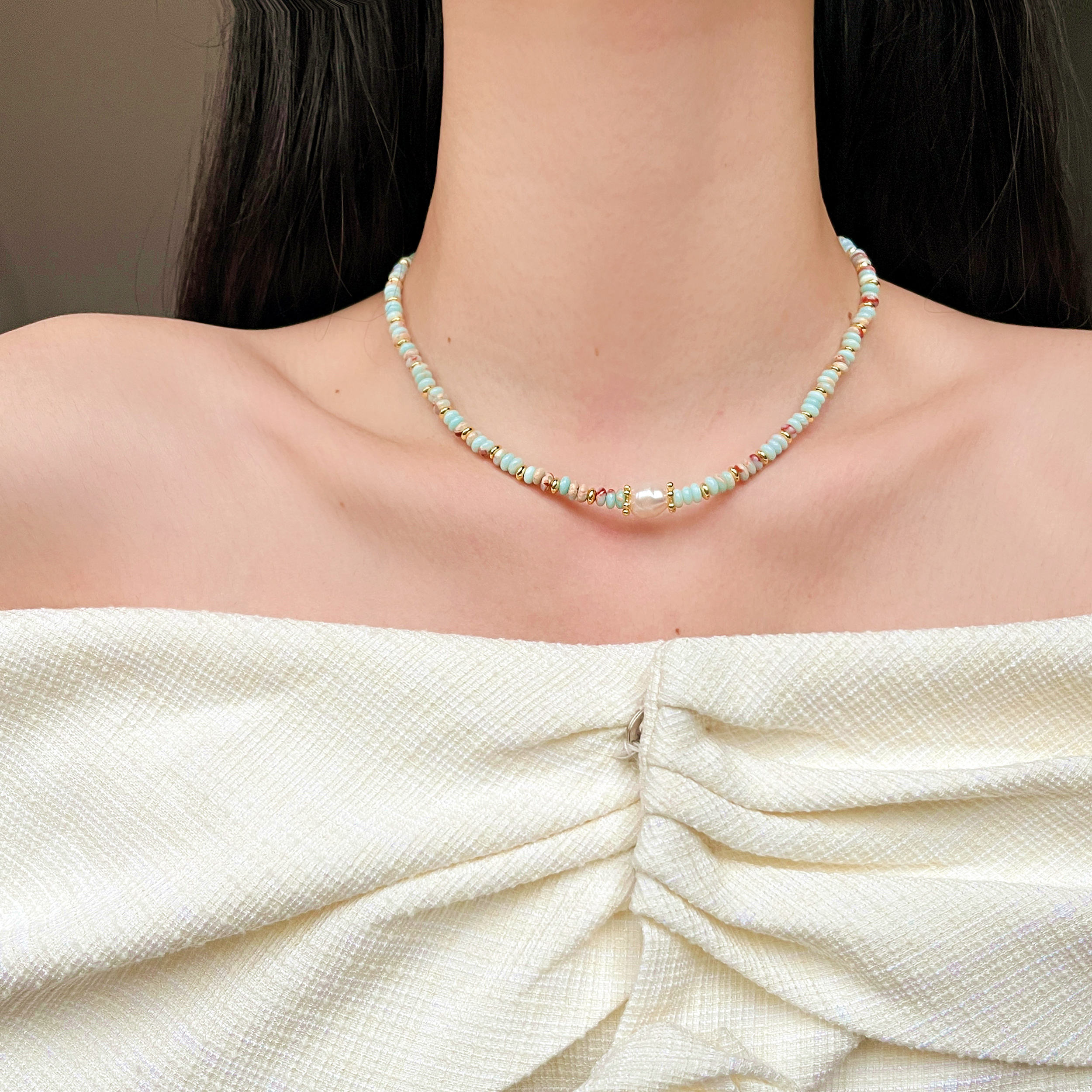 Colorful Natural Jade Bead Necklace for Women - Light Luxury High-End Pearl Collarbone Chain, Trendy Accessory for Modern Style Colorful Natural Jade Bead Necklace for Women - Light Luxury High-End Pearl Collarbone Chain, Trendy Accessory for Modern Style