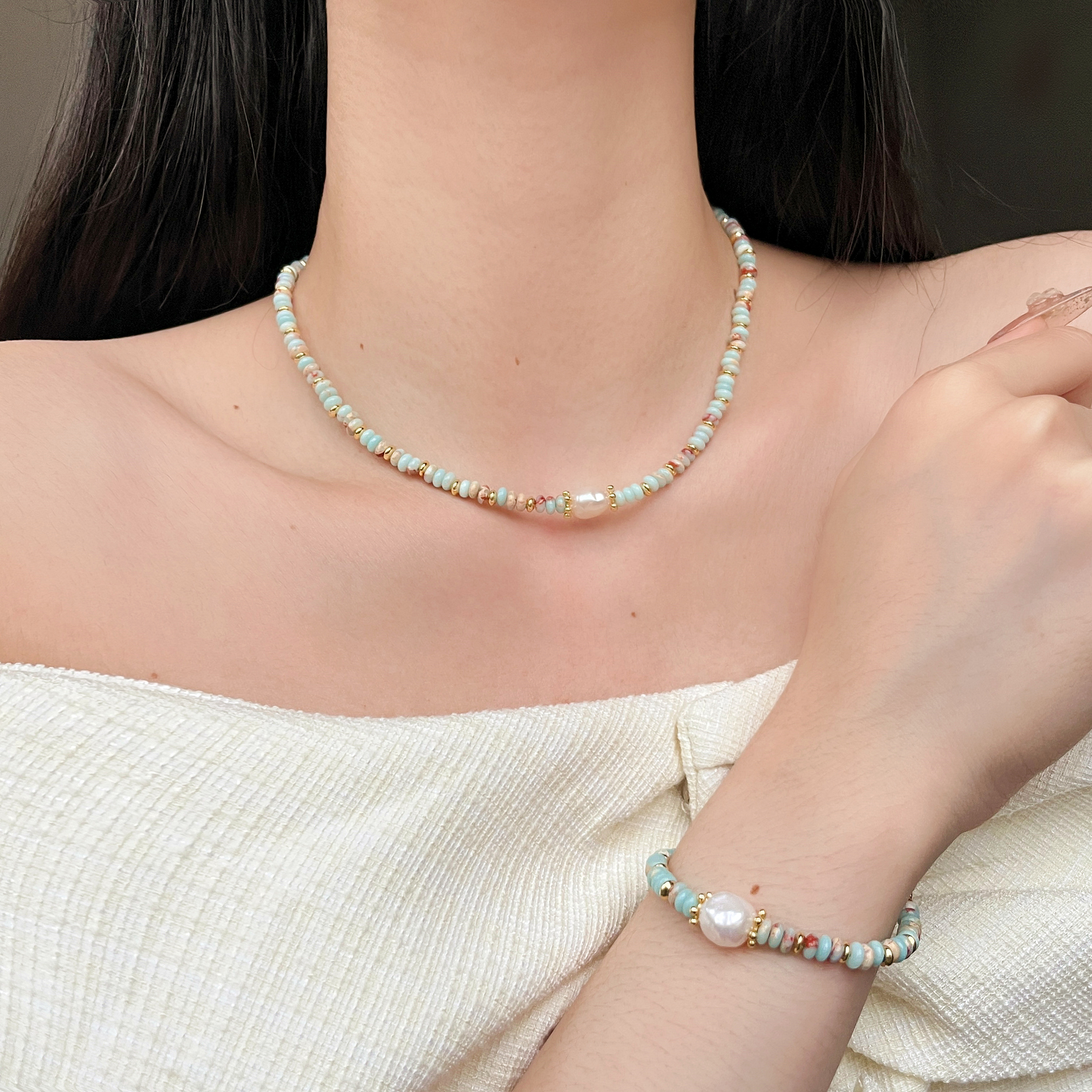 Colorful Natural Jade Bead Necklace for Women - Light Luxury High-End Pearl Collarbone Chain, Trendy Accessory for Modern Style Colorful Natural Jade Bead Necklace for Women - Light Luxury High-End Pearl Collarbone Chain, Trendy Accessory for Modern Style