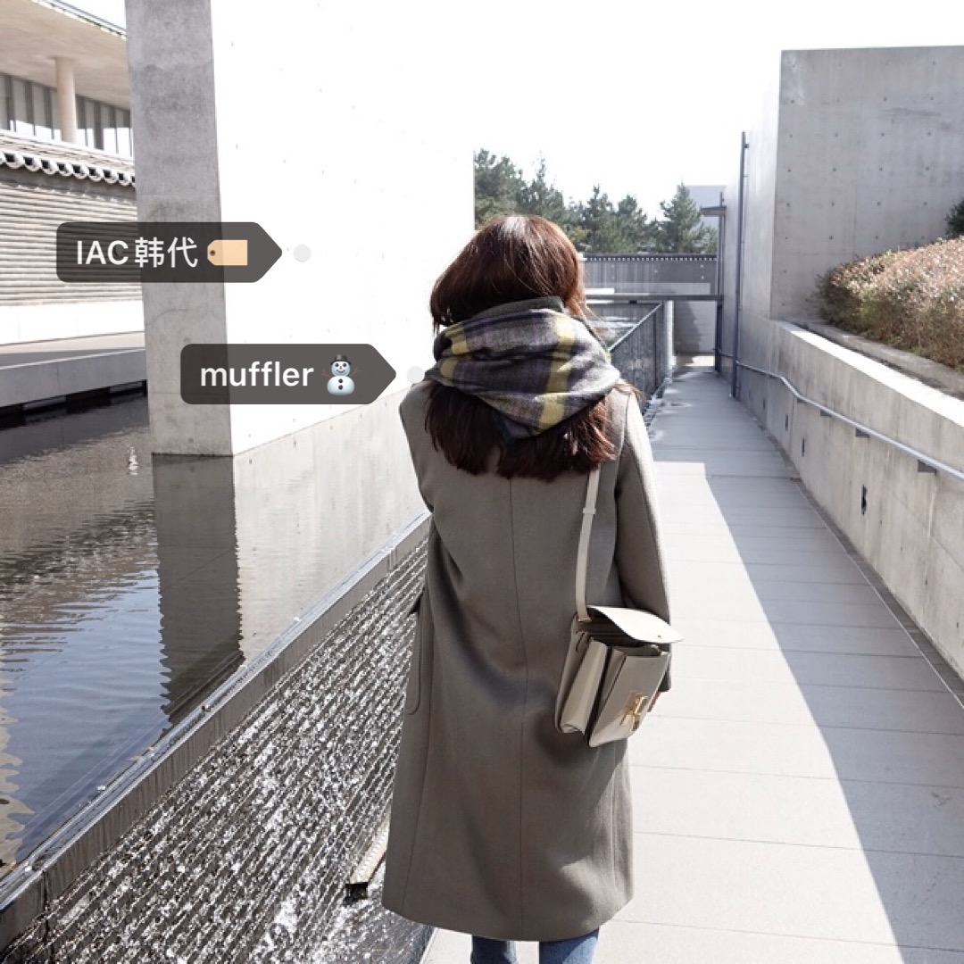 Colorful Tassel Scarf with Beautiful Pattern - Korean Style Fashion Accessory Colorful Tassel Scarf with Beautiful Pattern - Korean Style Fashion Accessory