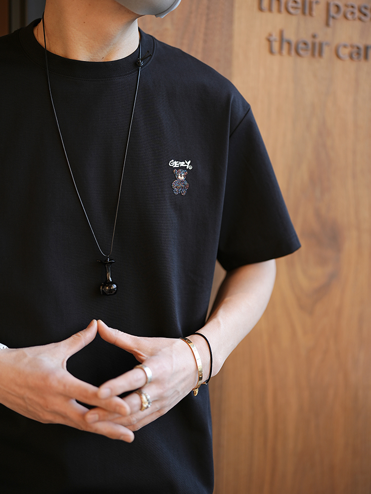 Colorful Woven Bear Embroidered Short-Sleeve T-Shirt for Men - Korean Style Spring/Summer Trendy Round Neck Top Colorful Woven Bear Embroidered Short-Sleeve T-Shirt for Men - Korean Style Spring/Summer Trendy Round Neck Top