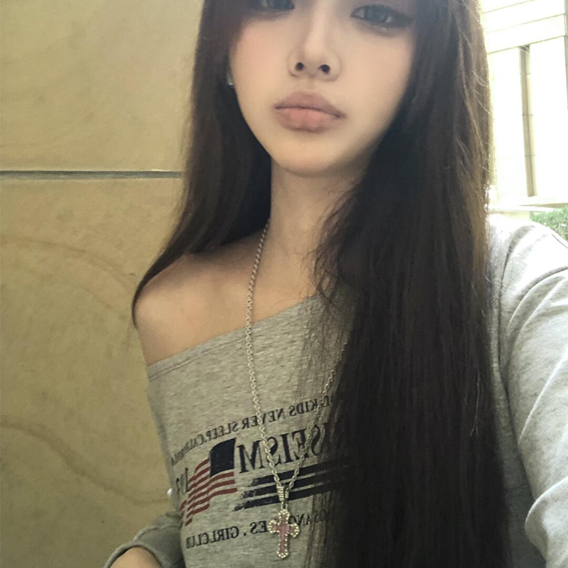 Colorful Zircon Cross Necklace for Women, Y2K Retro Round Pendant Choker, Layered Sweater Chain Accessory Colorful Zircon Cross Necklace for Women, Y2K Retro Round Pendant Choker, Layered Sweater Chain Accessory