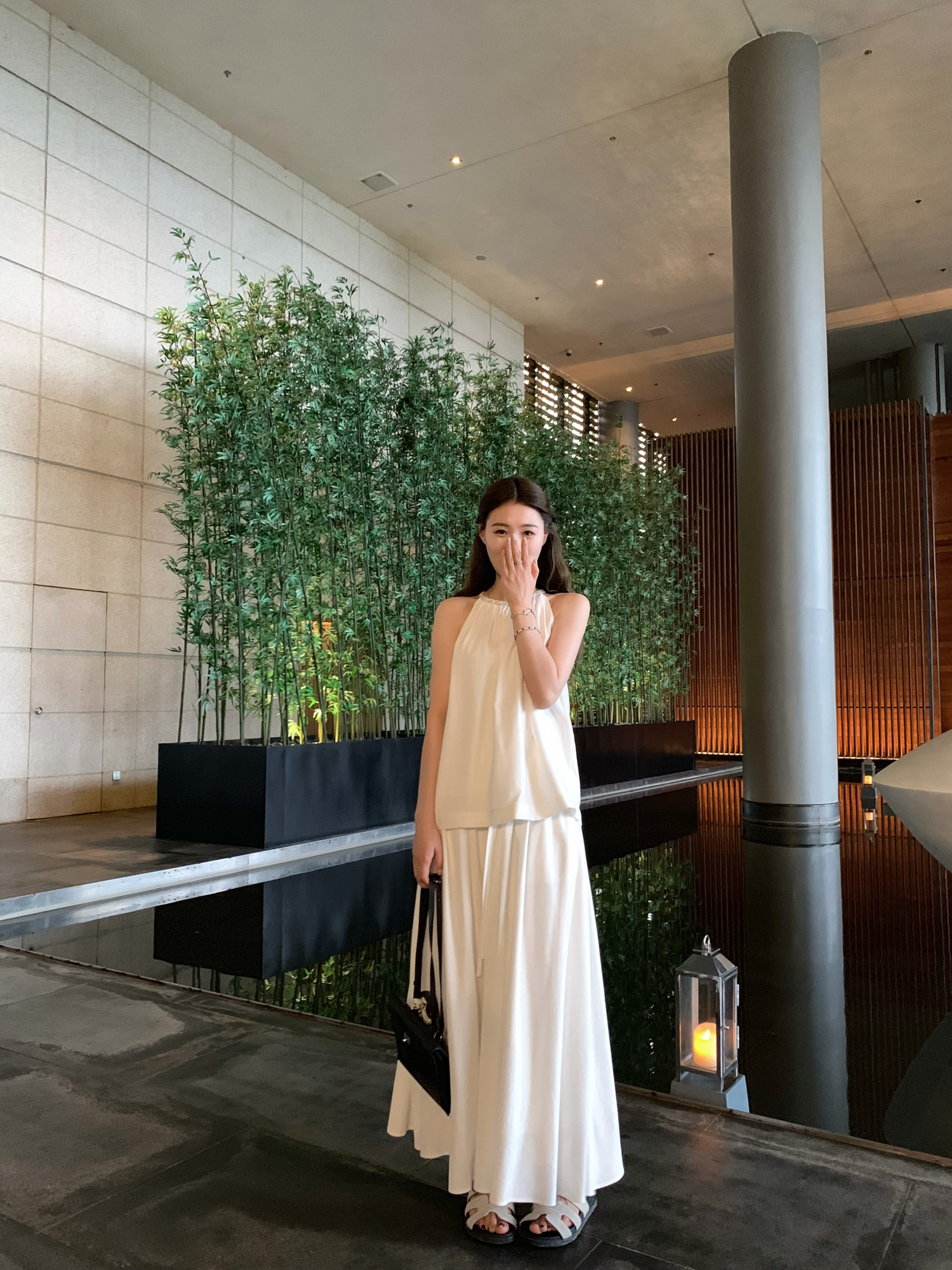 Cool Feel Neckline Halter Top with Ribbon Design and Ruffled Skirt Set - Trendy 90s-Inspired Fashion Cool Feel Neckline Halter Top with Ribbon Design and Ruffled Skirt Set - Trendy 90s-Inspired Fashion