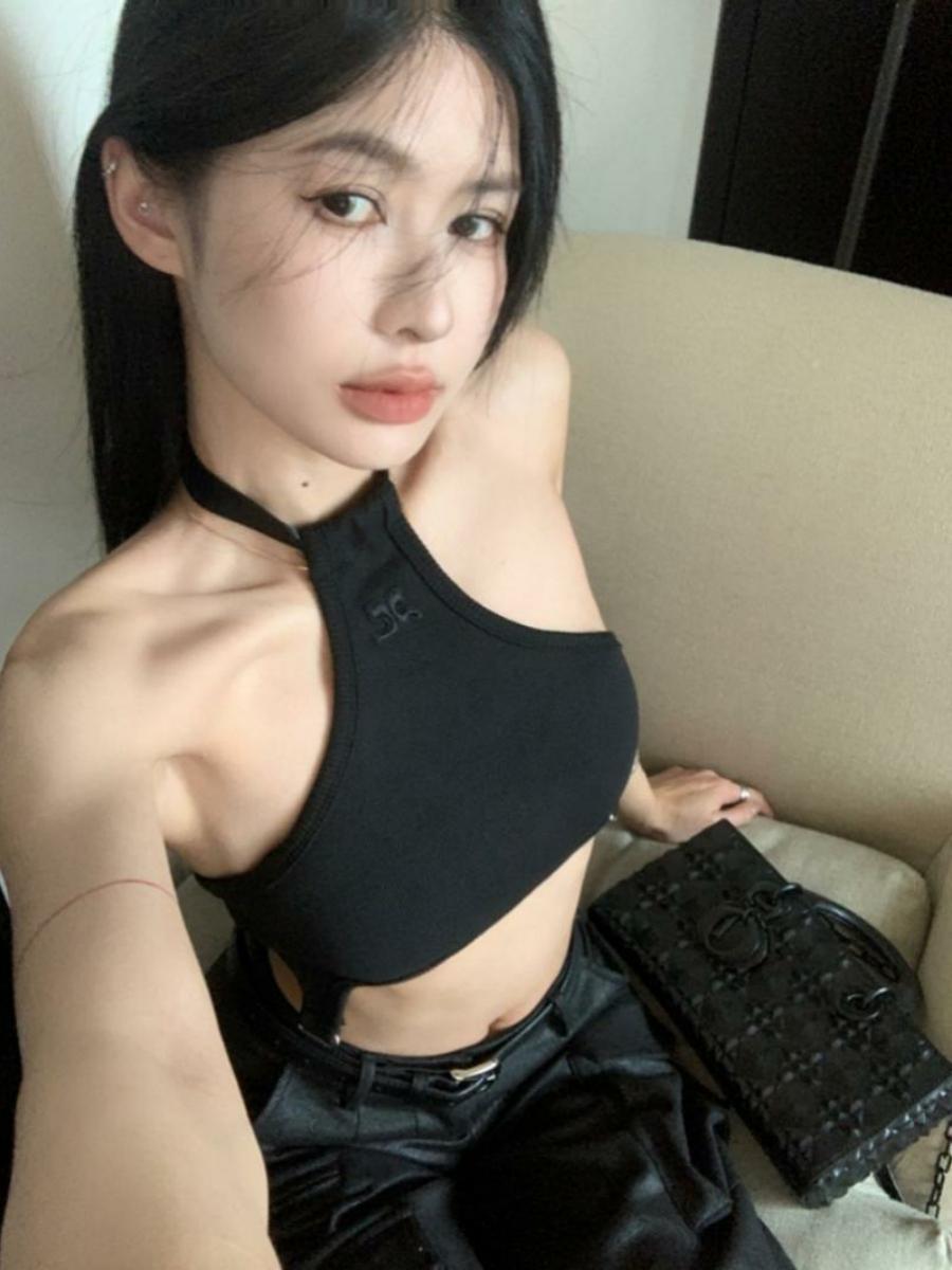 Cotton Backless Halter Camisole for Women - Irregular Slim Fit Cropped Top with Exposed Navel Design, Spicy Girl Style Cotton Backless Halter Camisole for Women - Irregular Slim Fit Cropped Top with Exposed Navel Design, Spicy Girl Style