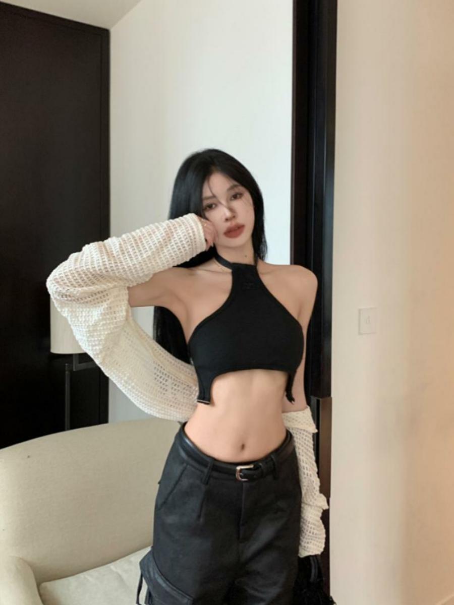 Cotton Backless Halter Camisole for Women - Irregular Slim Fit Cropped Top with Exposed Navel Design, Spicy Girl Style