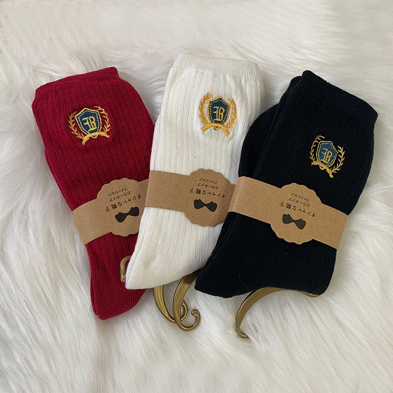 Cotton Mid-Tube JK Socks with Embroidered Badge - 3 Pairs - Women's Spring Autumn Uniform Style Short Socks Cotton Mid-Tube JK Socks with Embroidered Badge - 3 Pairs - Women's Spring Autumn Uniform Style Short Socks