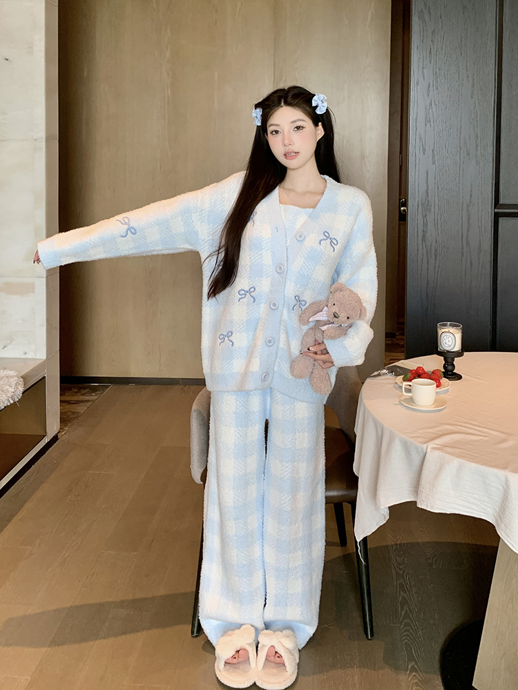 Cozy Coral Fleece Three-Piece Velvet Pajama Set for Women, Thick Autumn Winter Homewear, Cute 2025 Style Cozy Coral Fleece Three-Piece Velvet Pajama Set for Women, Thick Autumn Winter Homewear, Cute 2025 Style