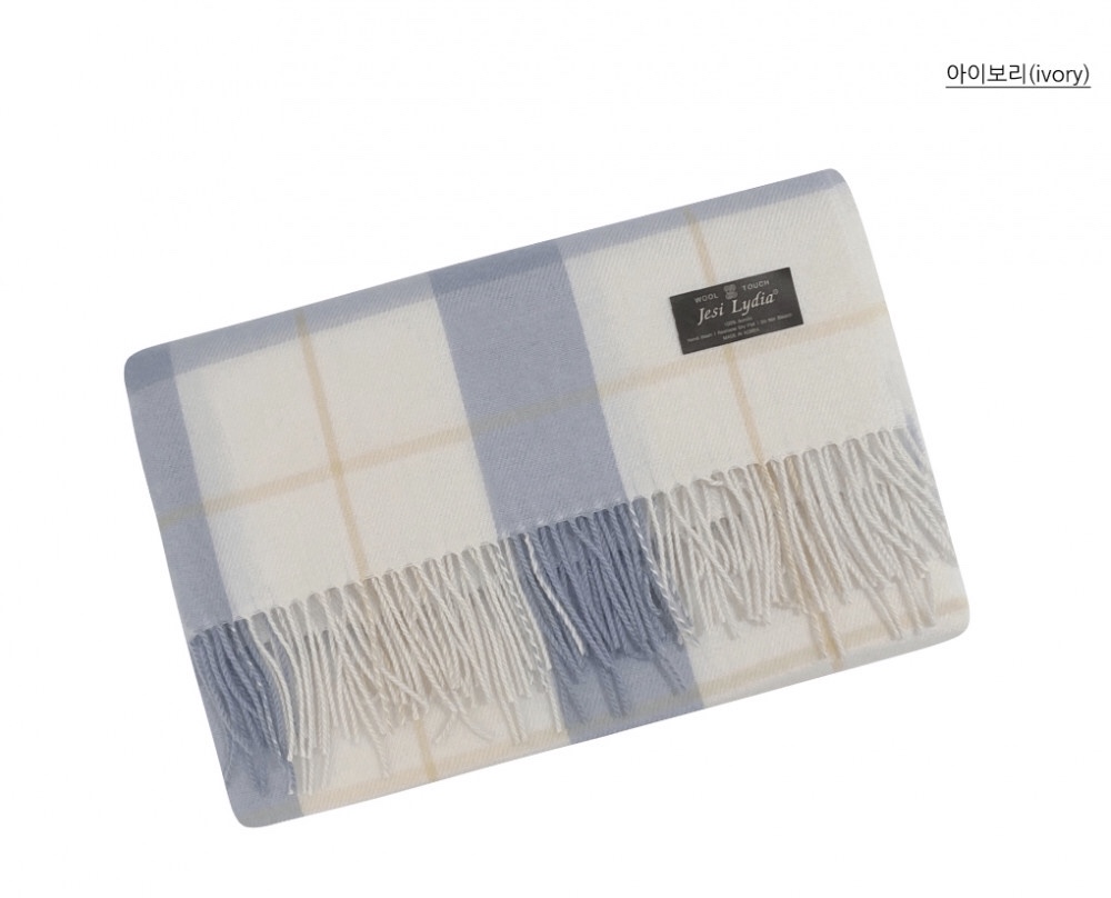 Cozy Dark Plaid Scarf - Korean Style Accessory for a Warm, Forest-Inspired Look Cozy Dark Plaid Scarf - Korean Style Accessory for a Warm, Forest-Inspired Look