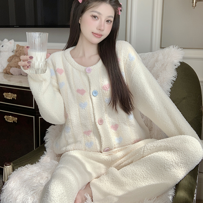 Cozy Love Heart Velvet Pajama Set for Women - Thick Coral Fleece Winter Loungewear - 2025 Autumn Style for Indoor & Outdoor Comfort