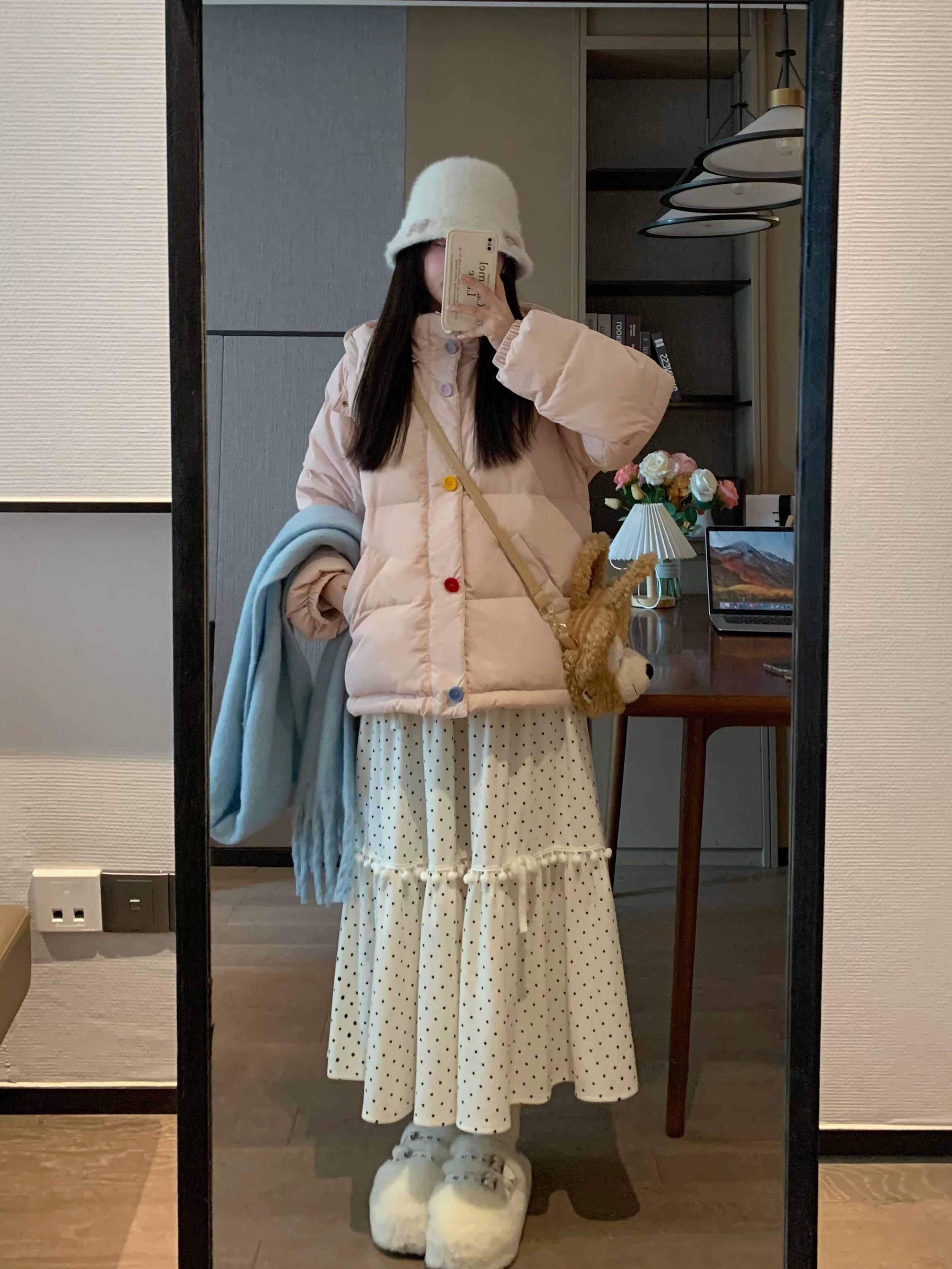 Cozy Pink Down Jacket for Women - Thick Warm Cotton Coat in Korean Style - Sweet Autumn-Winter Essential Cozy Pink Down Jacket for Women - Thick Warm Cotton Coat in Korean Style - Sweet Autumn-Winter Essential