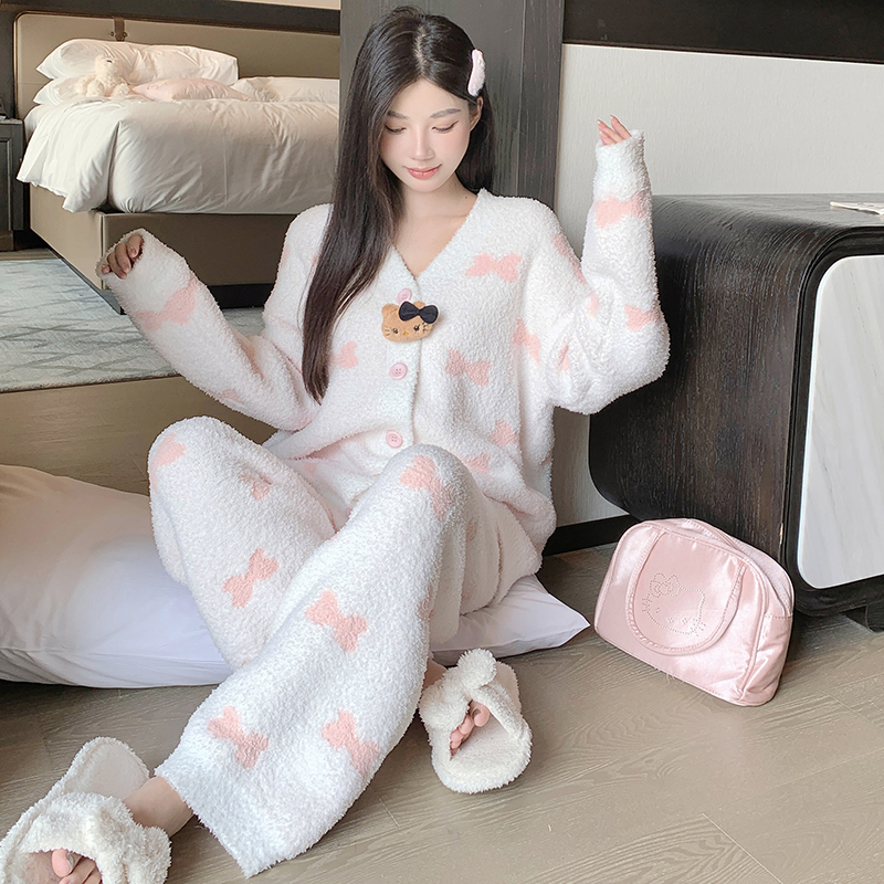 Cozy Women's Half-Fleece Pajamas Set with Cute Kitty Design - Soft Thickened Warm Winter Homewear for Comfort and Style Cozy Women's Half-Fleece Pajamas Set with Cute Kitty Design - Soft Thickened Warm Winter Homewear for Comfort and Style